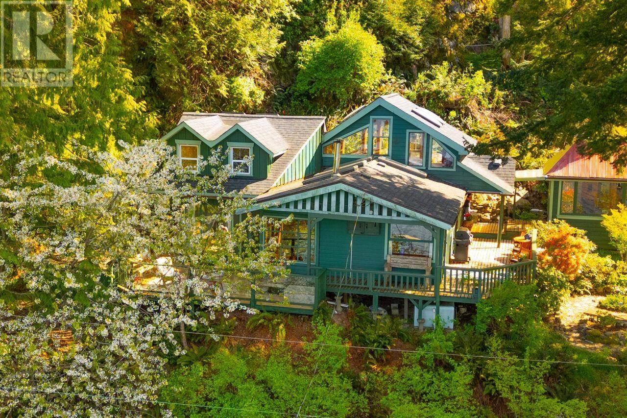 Bowen Island, BC V0N1G2,1587 MOUNT GARDNER ROAD