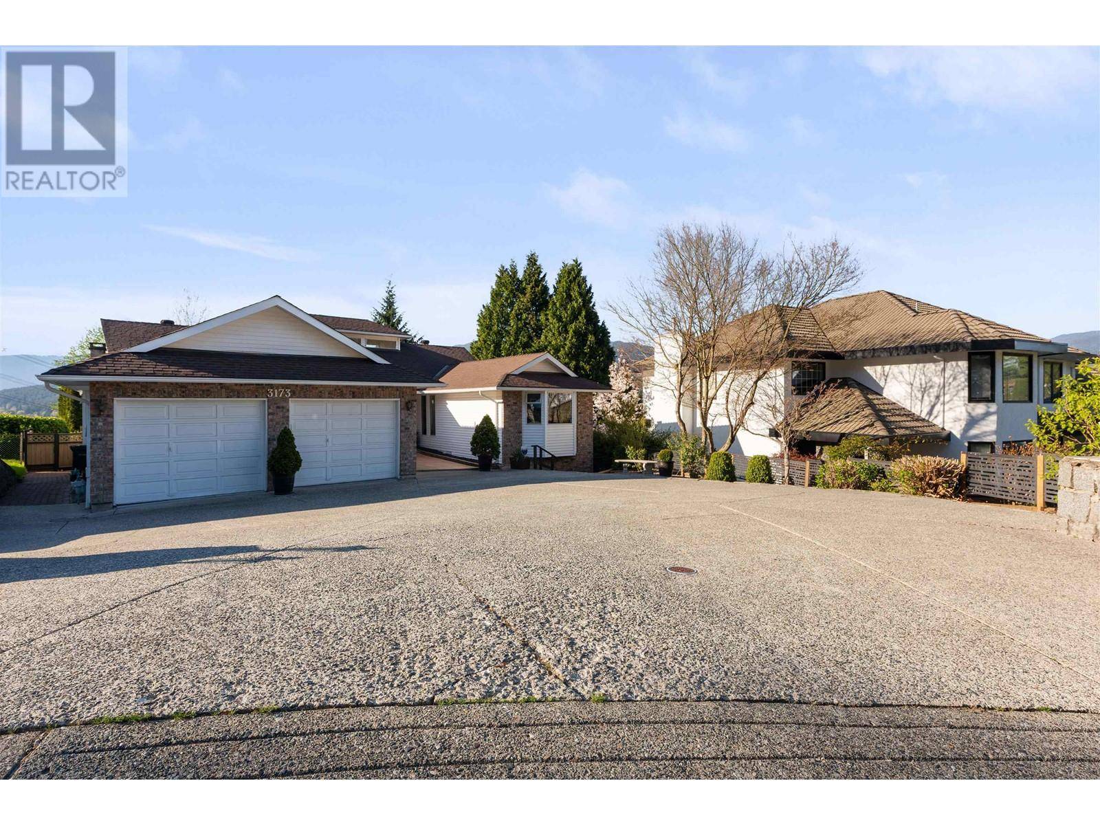 Coquitlam, BC V3C5A9,3173 LEEWARD COURT