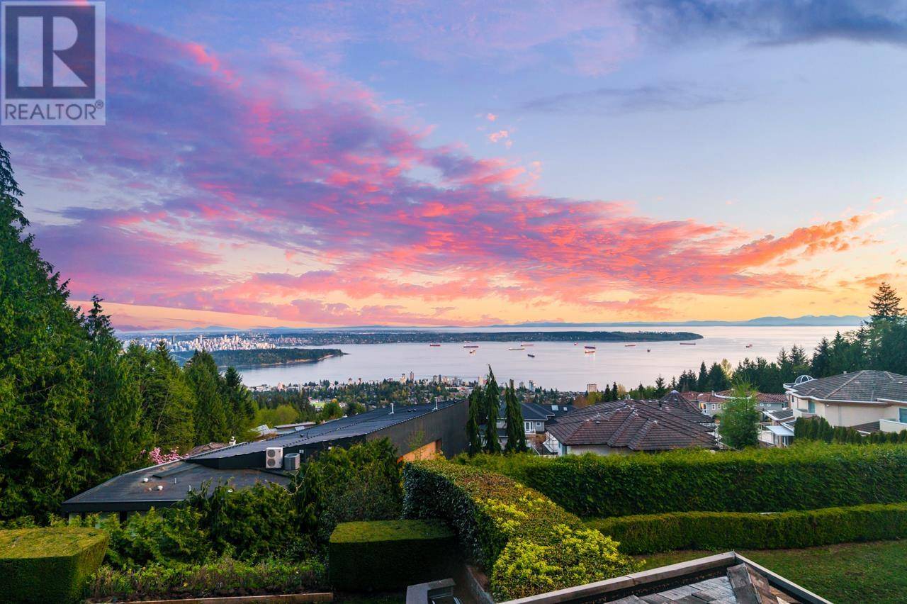 West Vancouver, BC V7S3H3,1626 PINECREST DRIVE