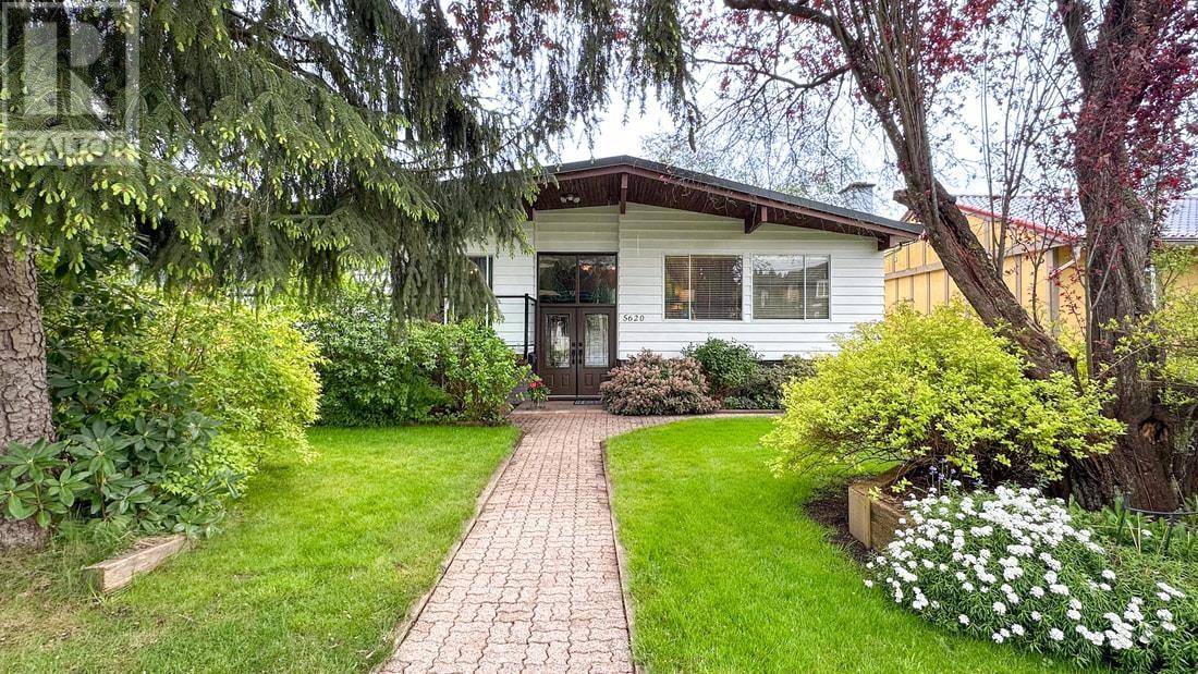 Burnaby, BC V5G2H9,5620 GILPIN STREET