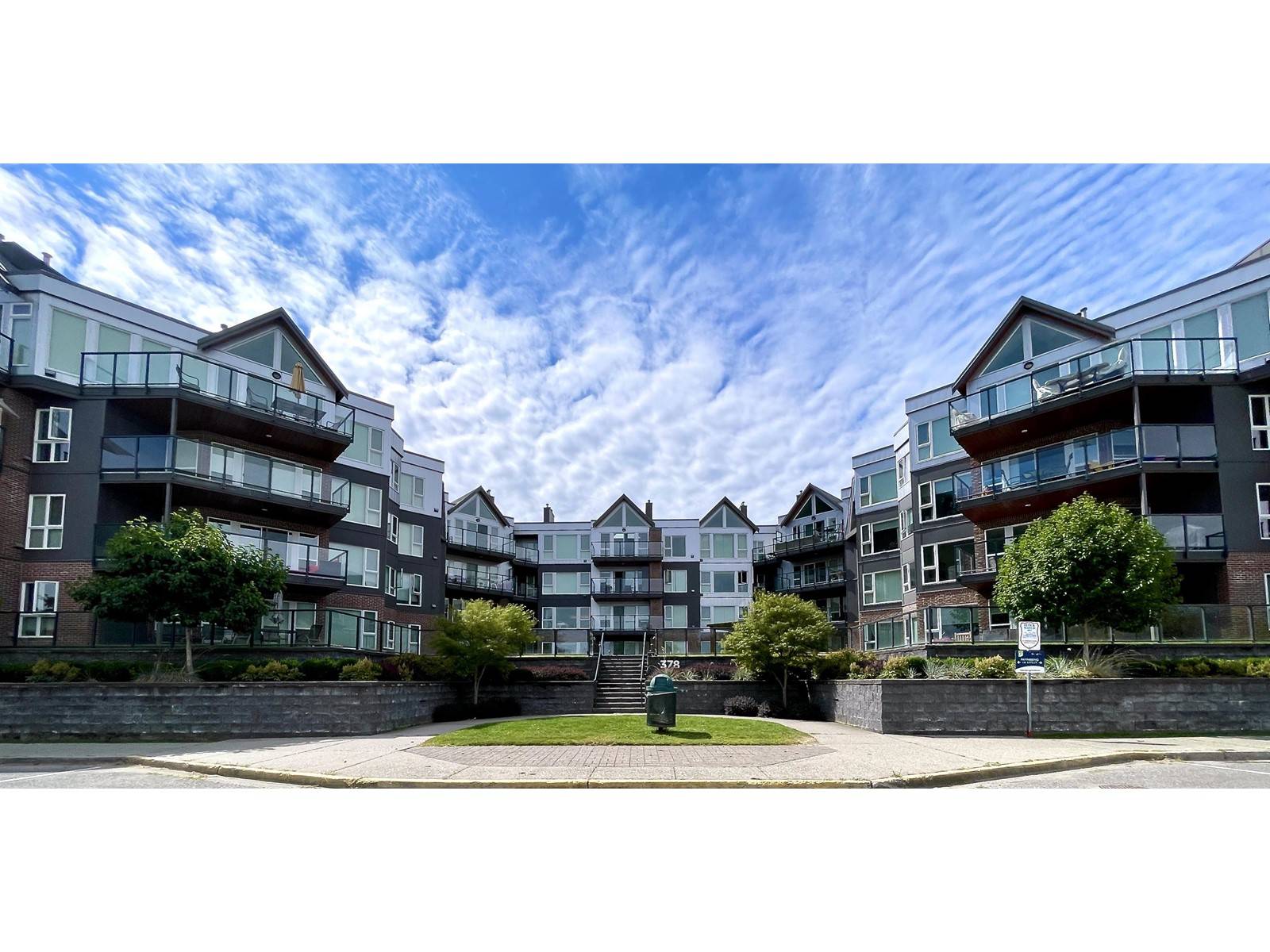 Harrison Hot Springs, BC V0M1K0,378 ESPLANADE AVE #324