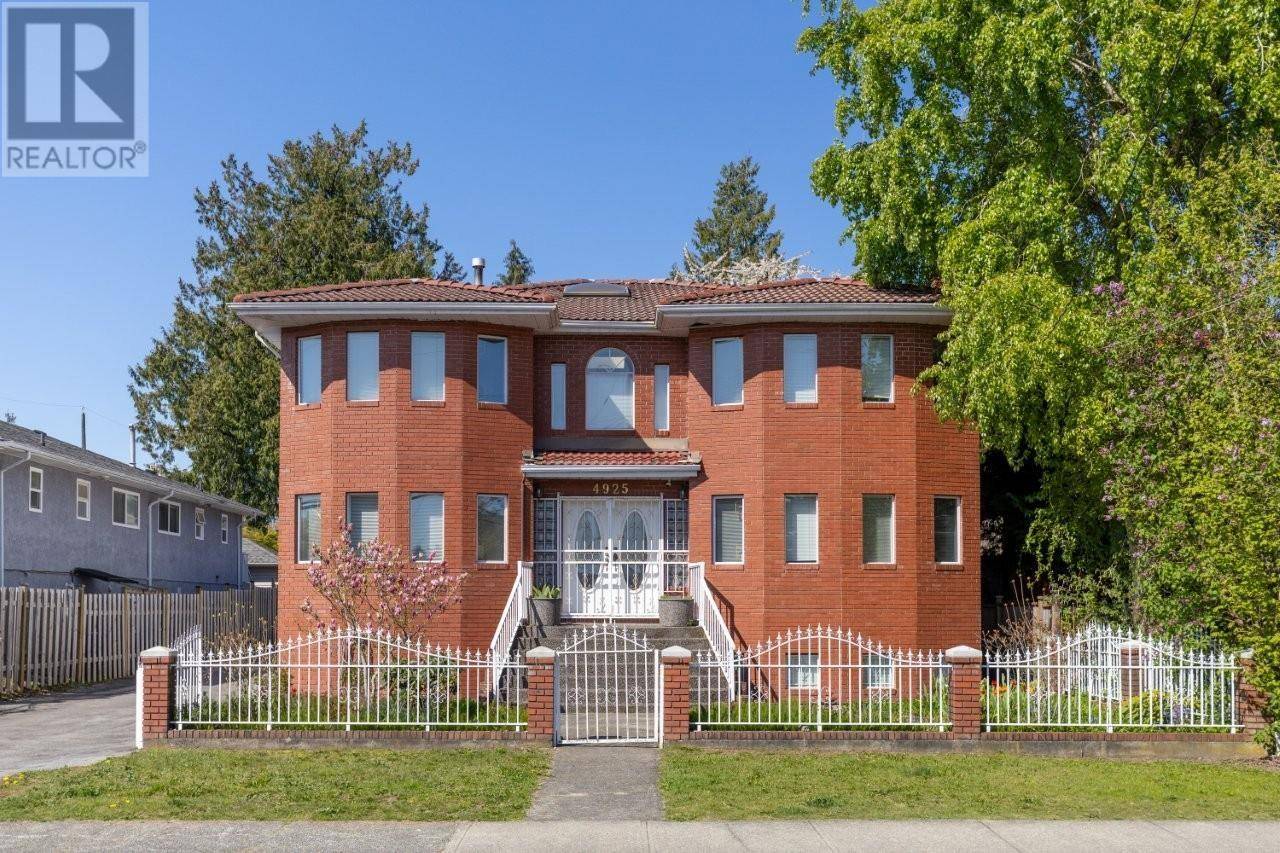 Burnaby, BC V5J1T6,4925 SIDLEY STREET