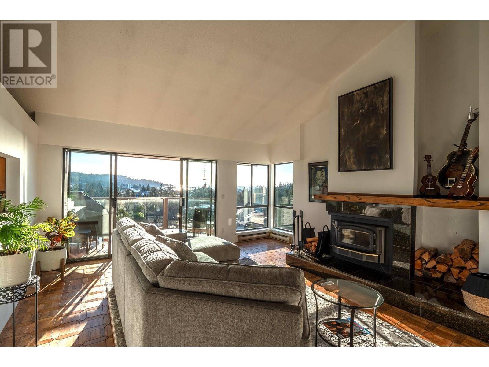 Sechelt, BC V7Z0L8,5746 MARINE WAY #8