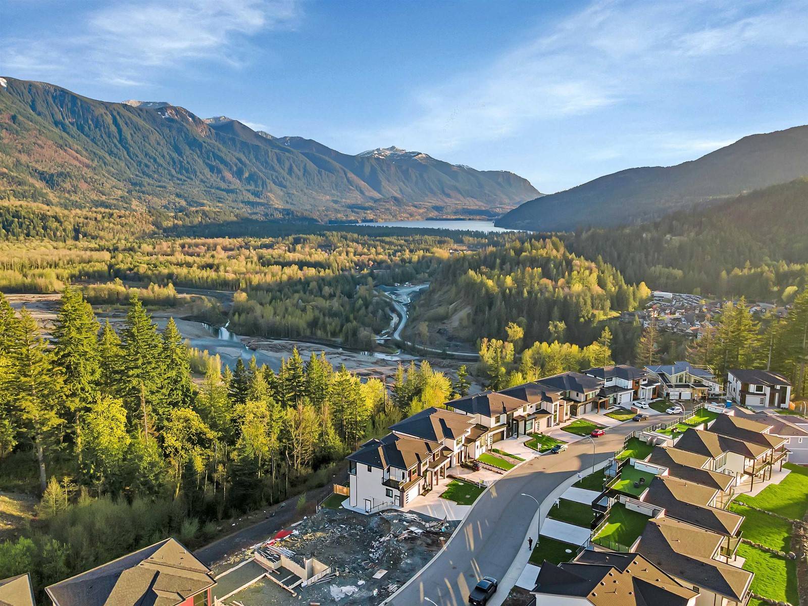 Chilliwack, BC V2R6G4,46128 N CRESTVIEW DRIVE|Promontory