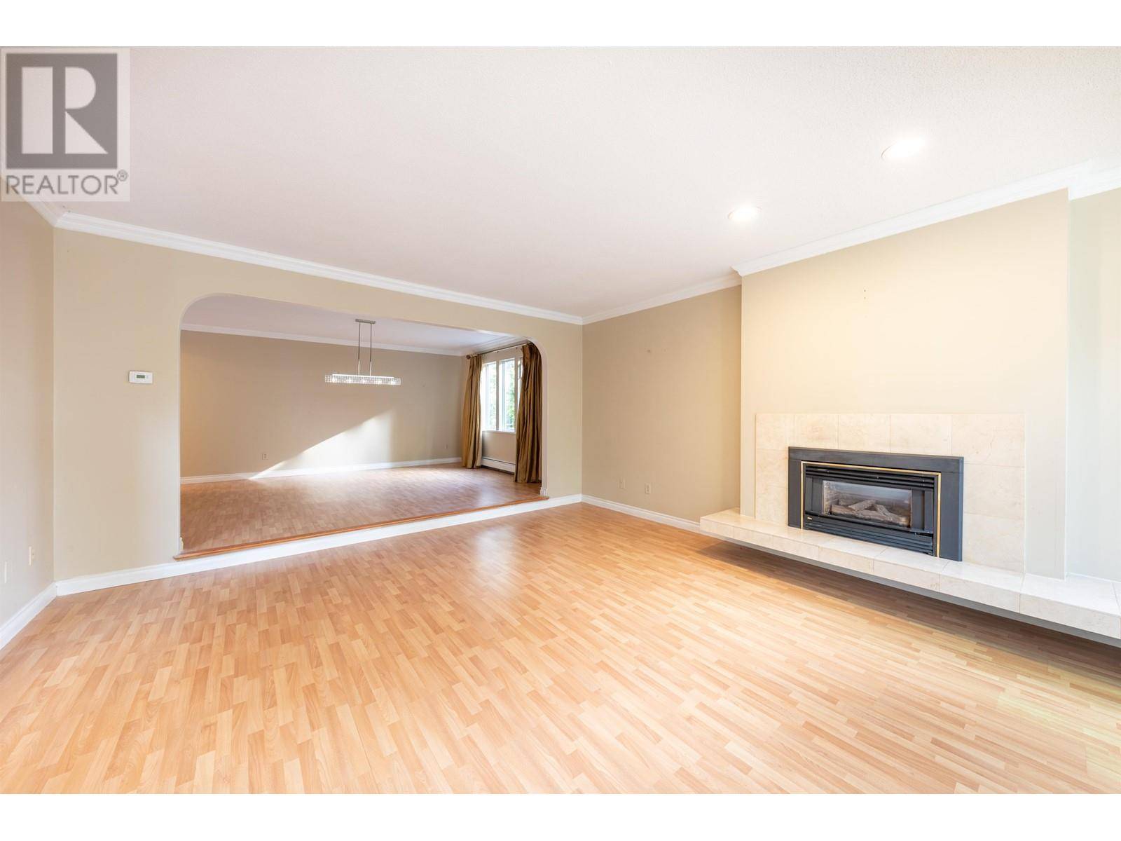 Vancouver, BC V6N2H7,3979 W 33RD AVENUE