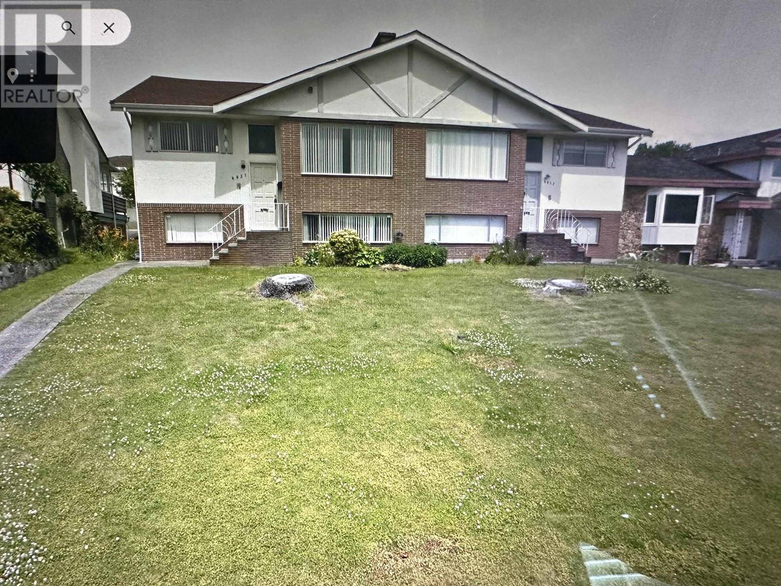 Burnaby, BC V5B2M7,6651 LOCHDALE STREET