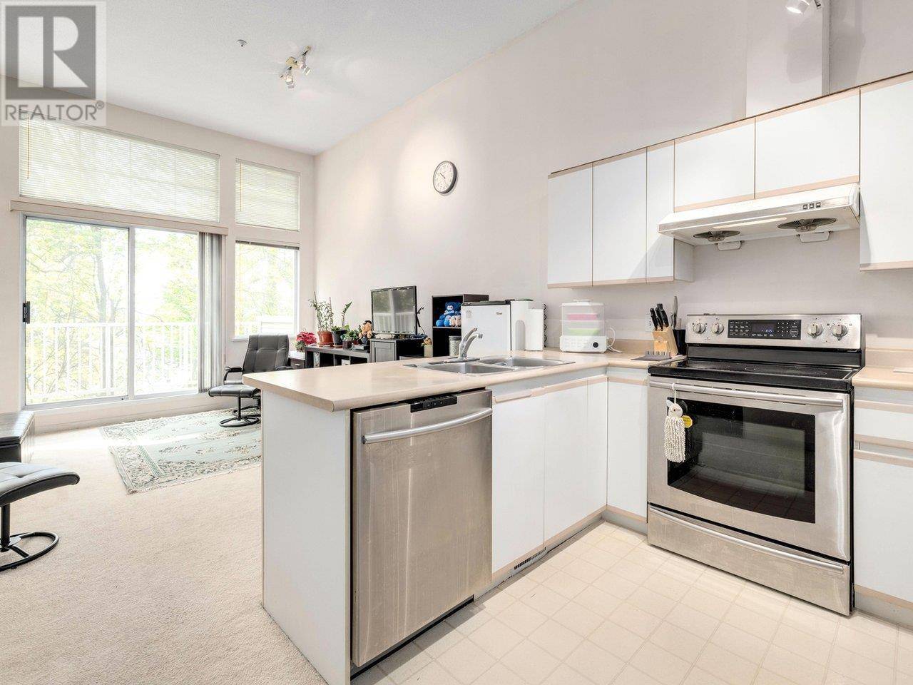 Vancouver, BC V5S4T3,3576 RAINIER PL #1
