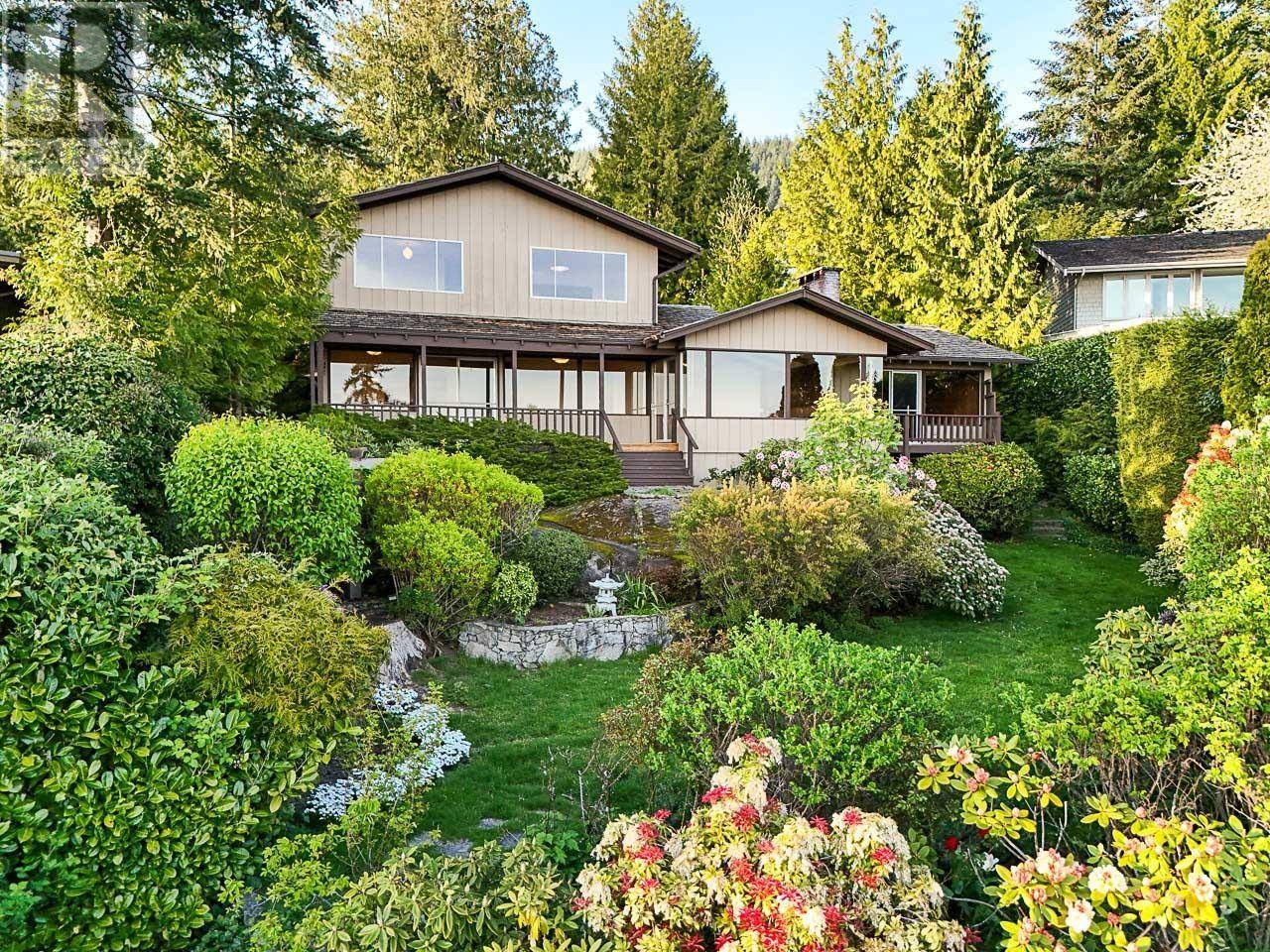 West Vancouver, BC V7V3J1,3898 SOUTHRIDGE AVENUE