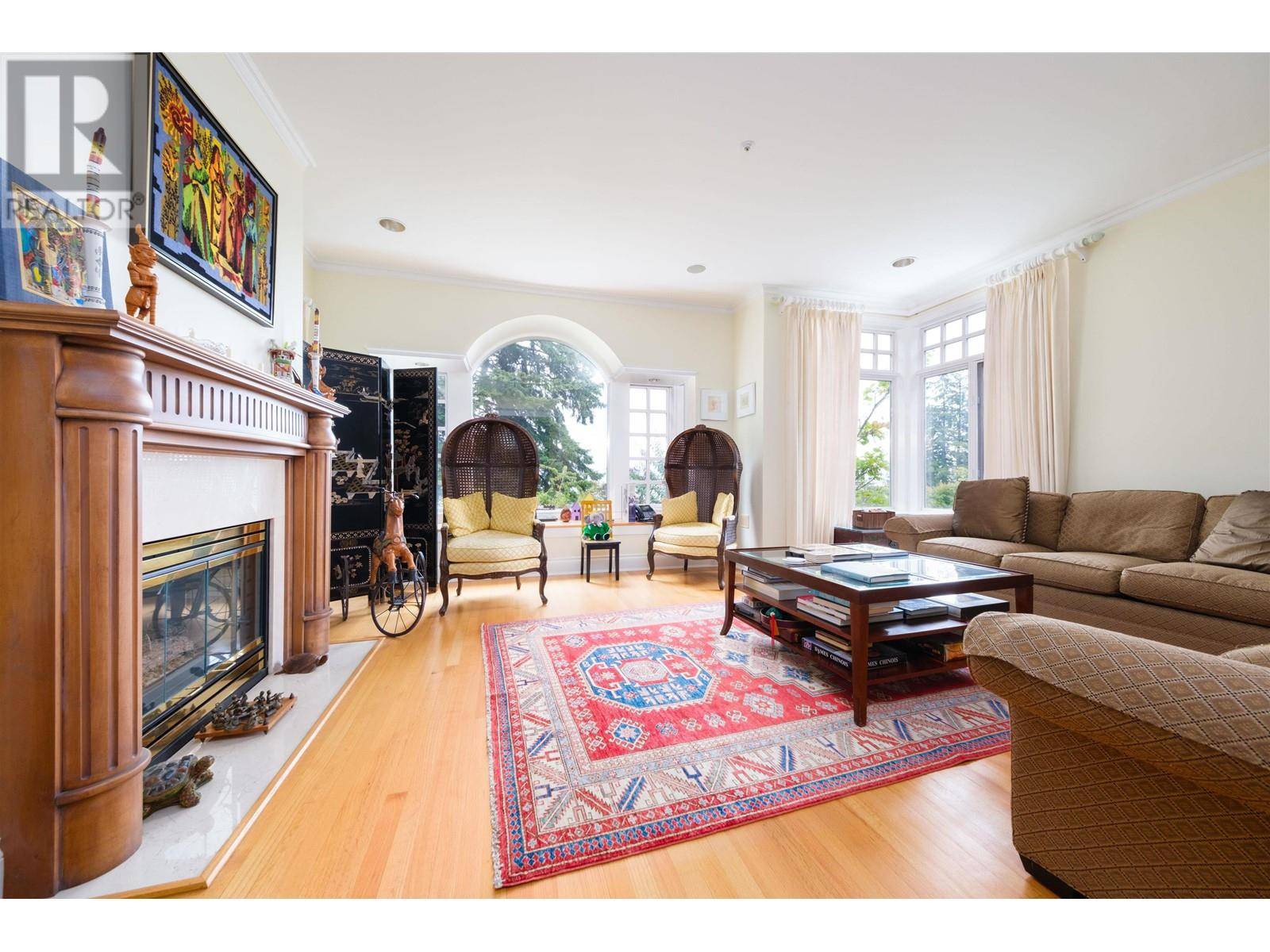 Vancouver, BC V6R1L1,4650 W 2ND AVENUE