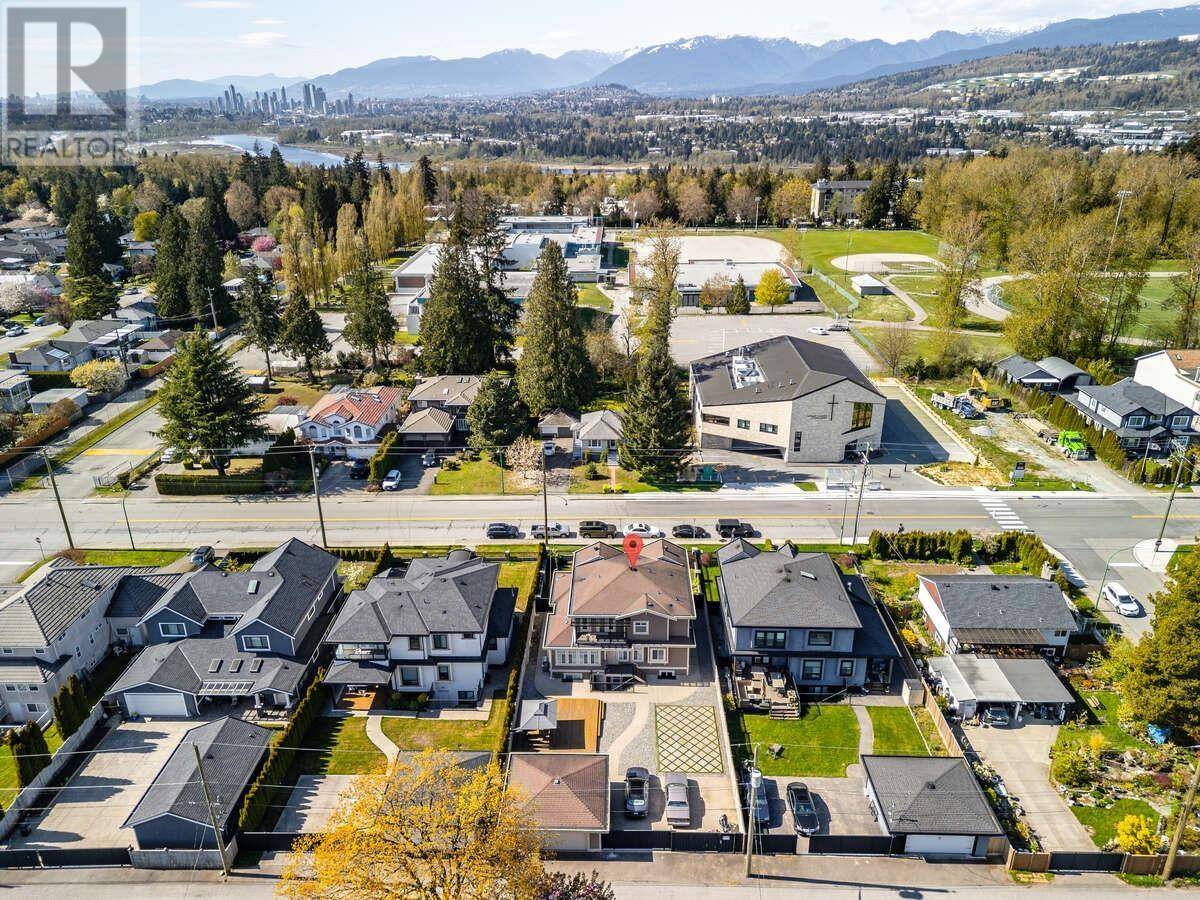 Burnaby, BC V3N2H5,8588 ARMSTRONG AVENUE