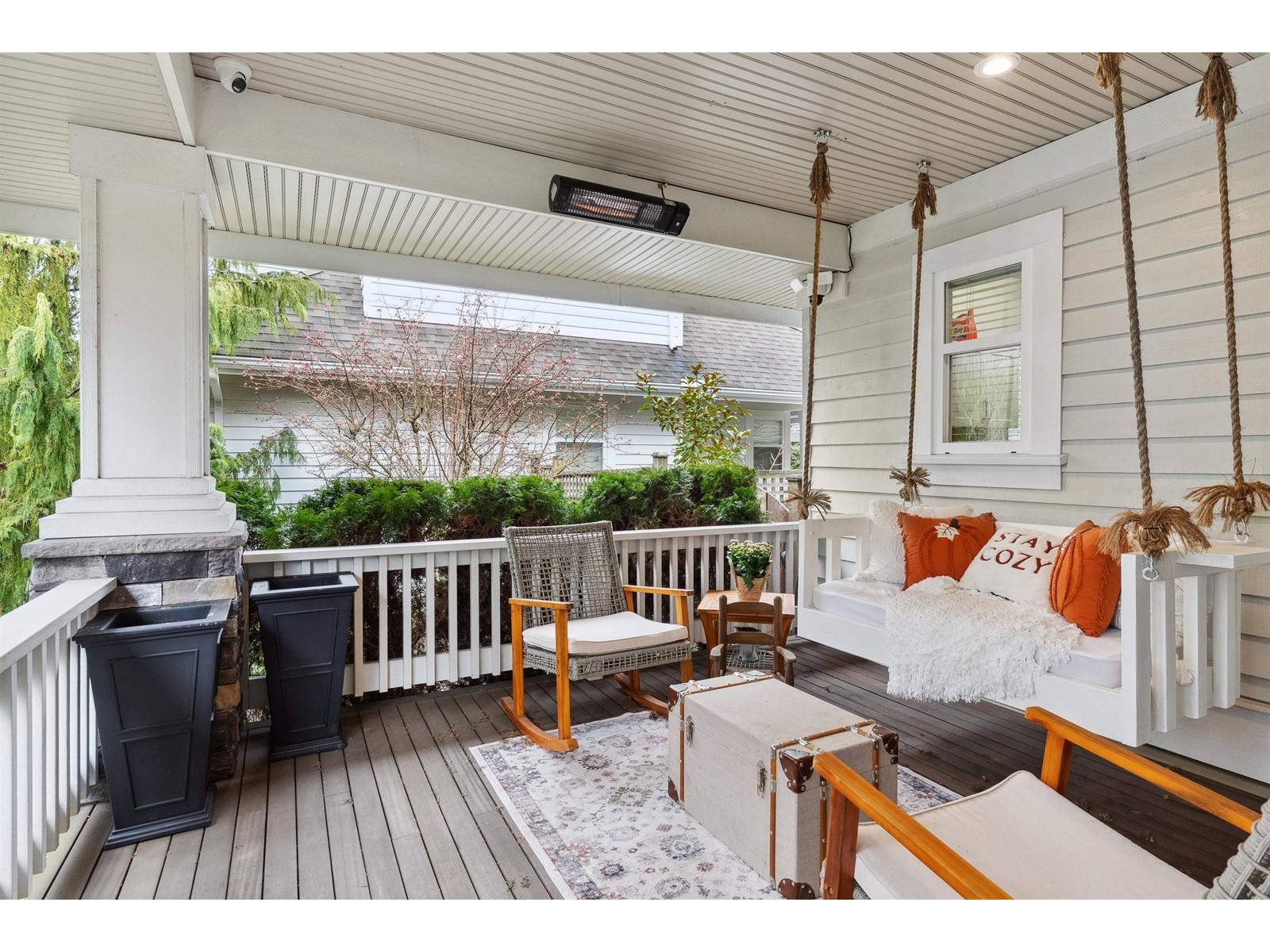Surrey, BC V4A3V6,2072 128 STREET