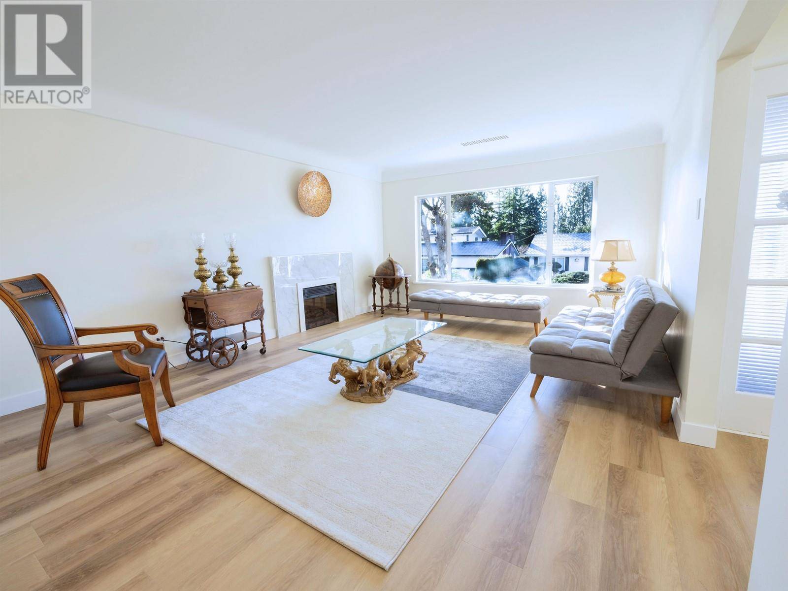 North Vancouver, BC V7R1R2,938 LEOVISTA AVENUE