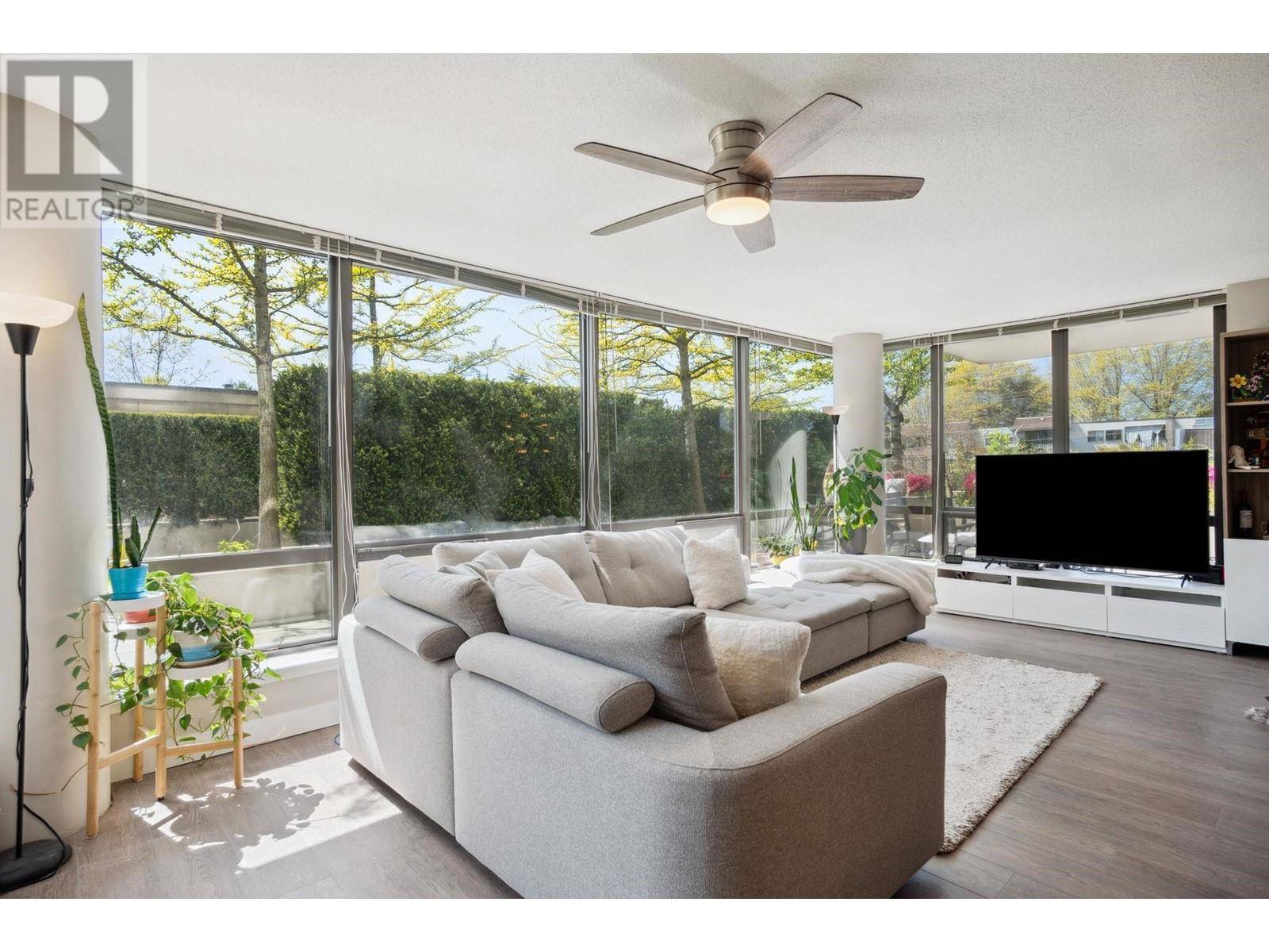 Richmond, BC V6Y4M1,9188 COOK RD #301