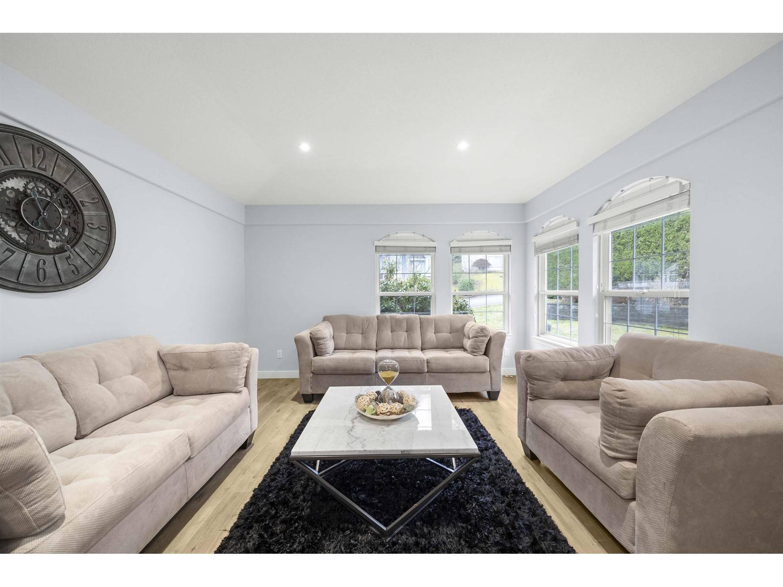 Langley, BC V3A8P8,5089 219A STREET