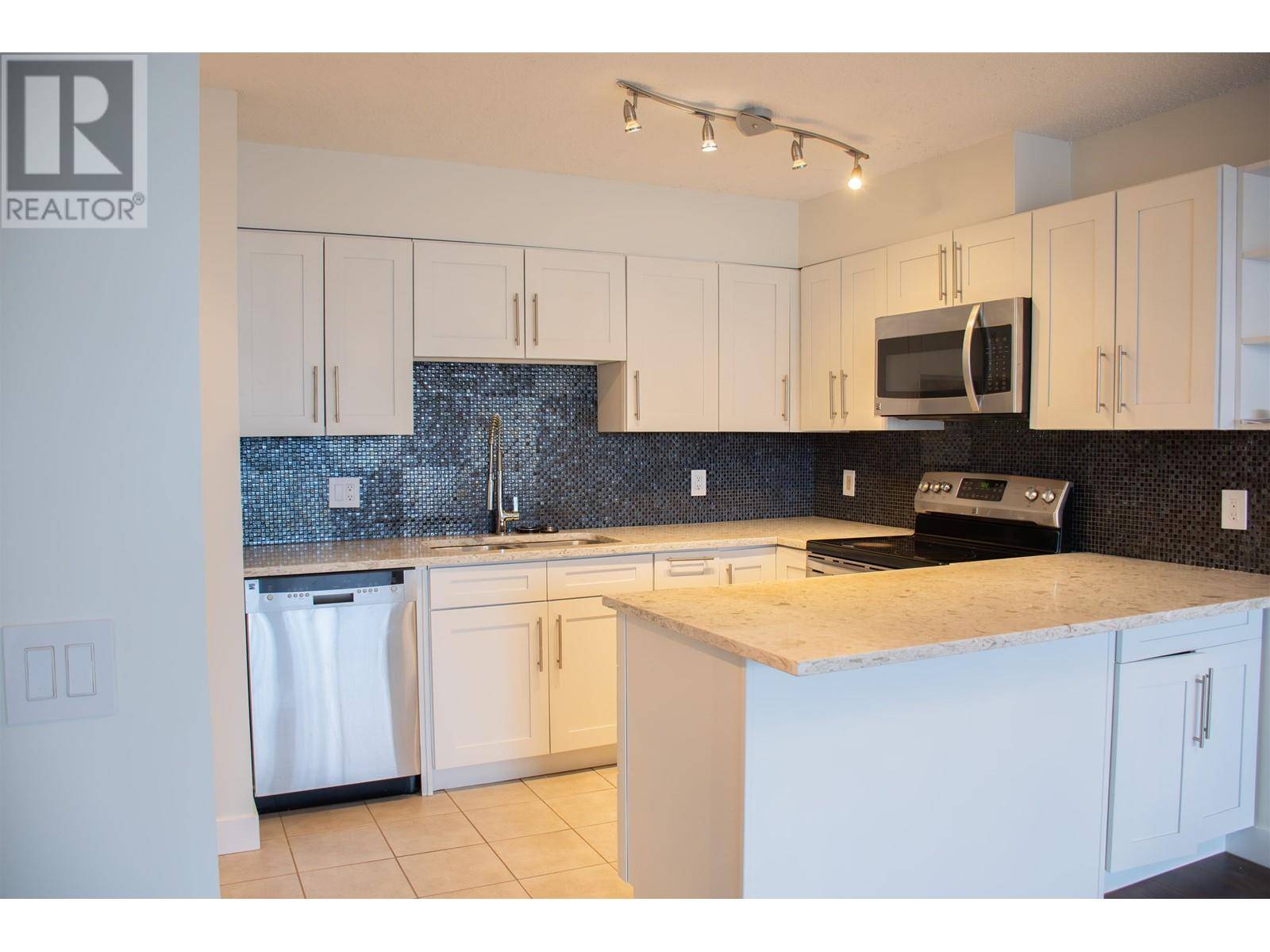 Burnaby, BC V3N4S5,3970 CARRIGAN CT #1301