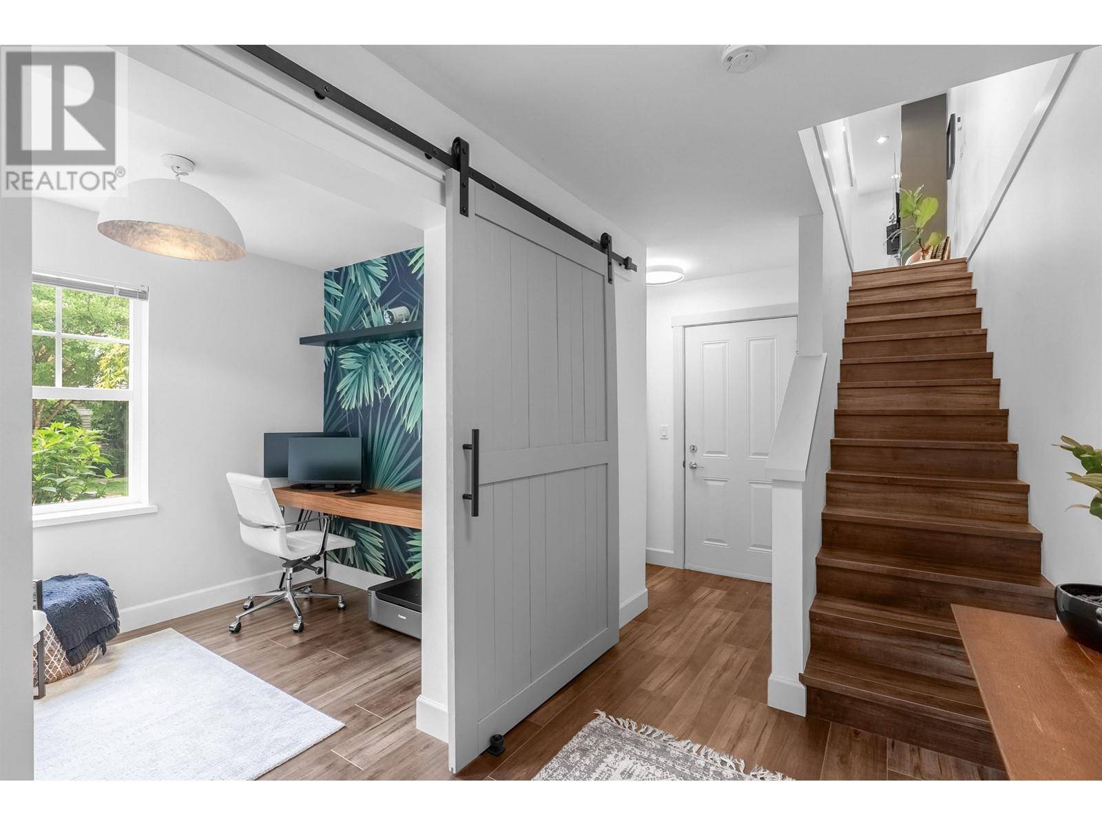 Port Moody, BC V3H0C7,102 FRASER ST #36