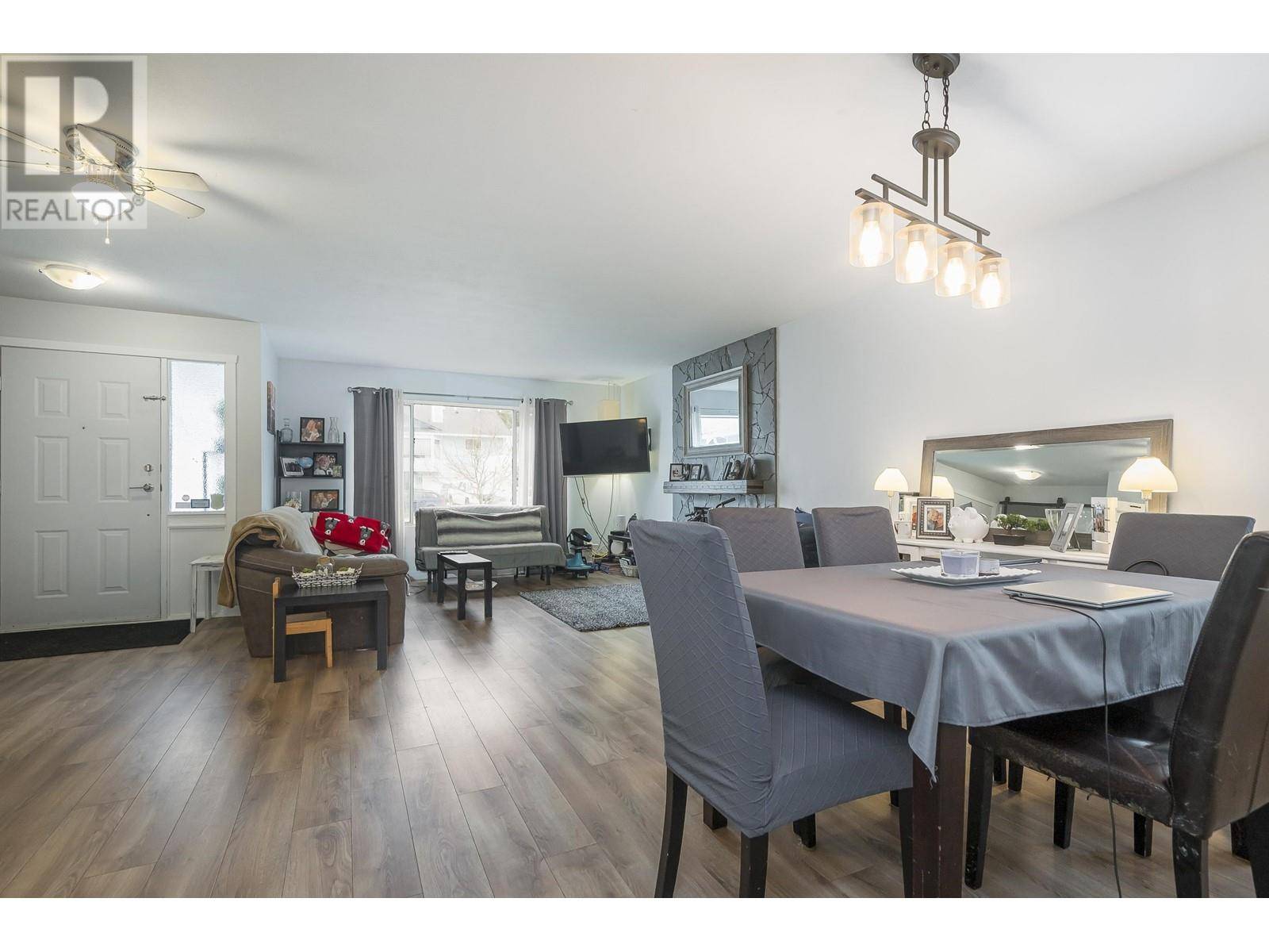 Maple Ridge, BC V2X9T1,12145 207A STREET