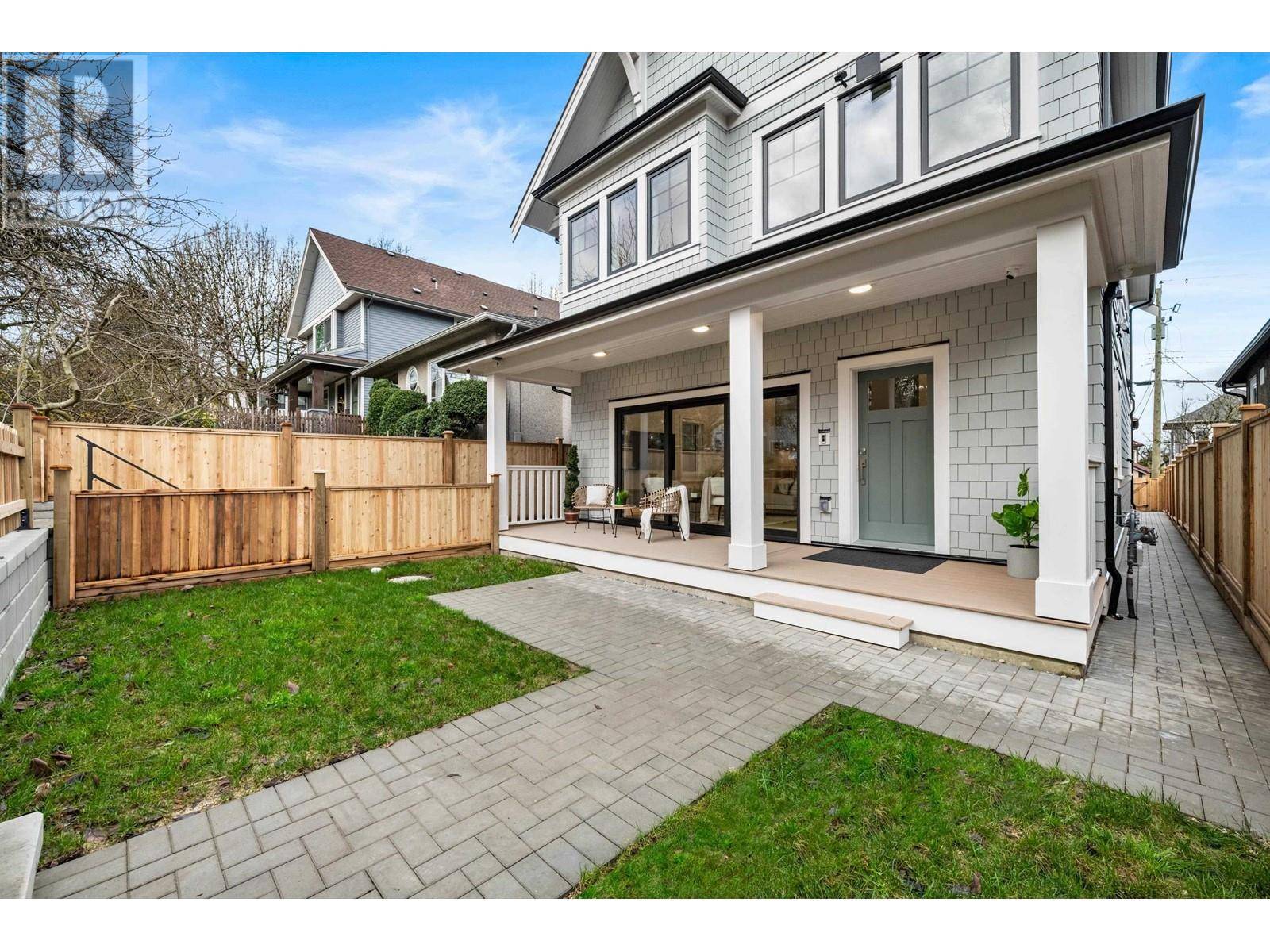 Vancouver, BC V5V1H5,1317 E 18TH AVENUE