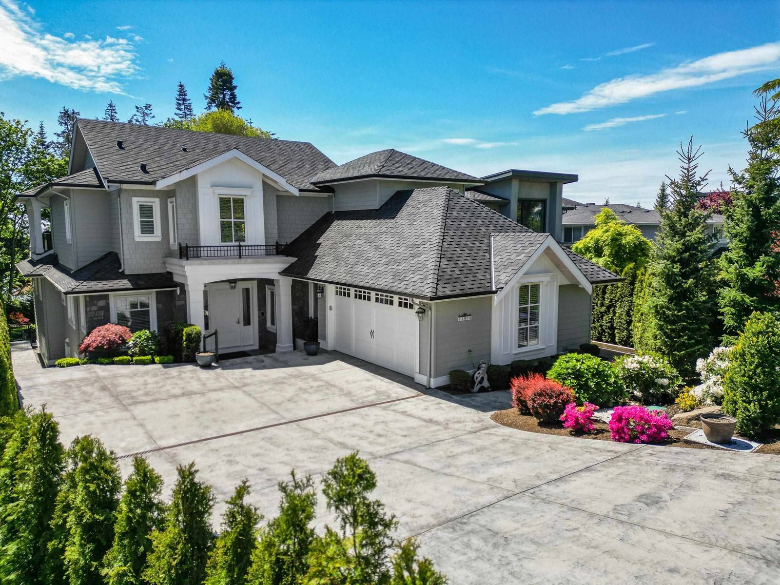 Surrey, BC V4A1G2,13416 MARINE DRIVE