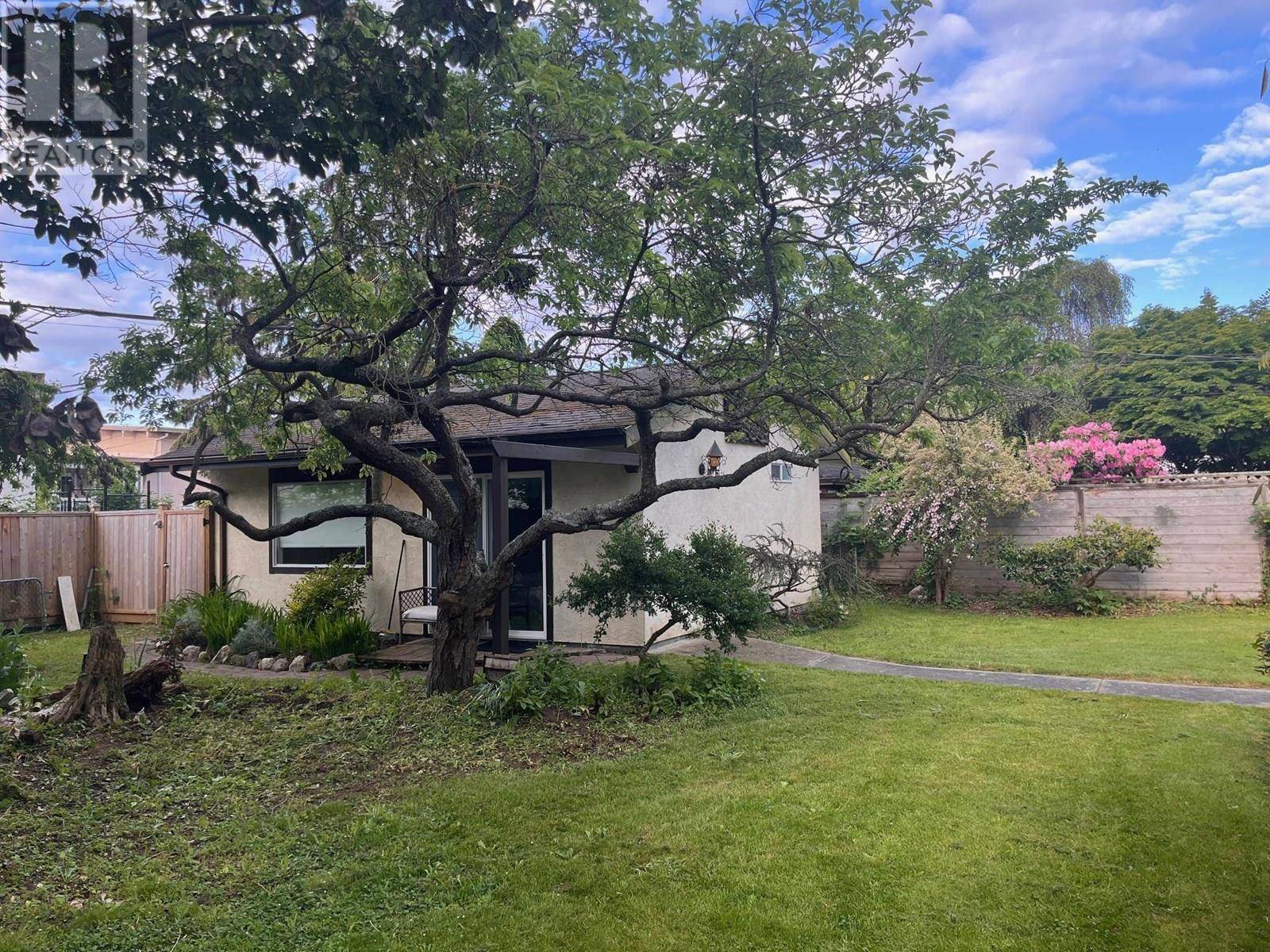 Sechelt, BC V0N3A0,5683 MEDUSA STREET