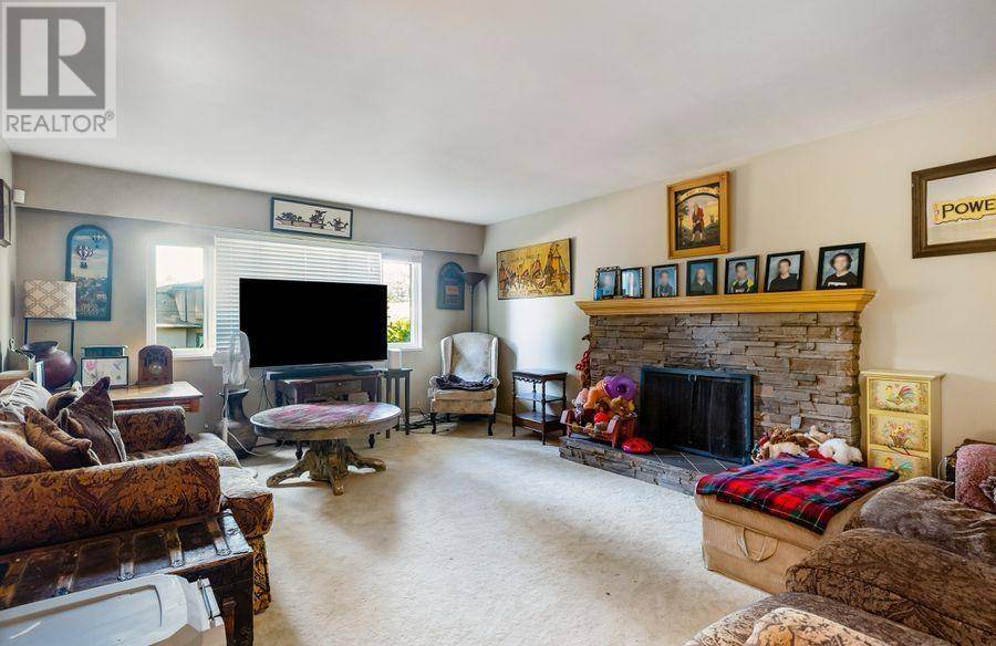 Tsawwassen, BC V4M2C8,5116 WINSKILL DRIVE