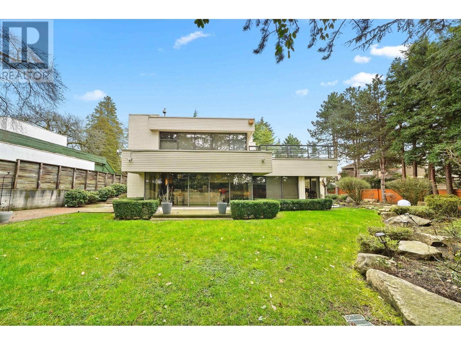 Vancouver, BC V6P4K8,7188 HUDSON STREET