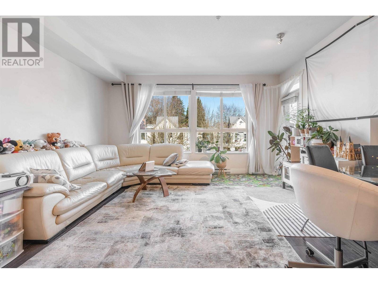Port Coquitlam, BC V3C1X4,2288 WELCHER AVE #303