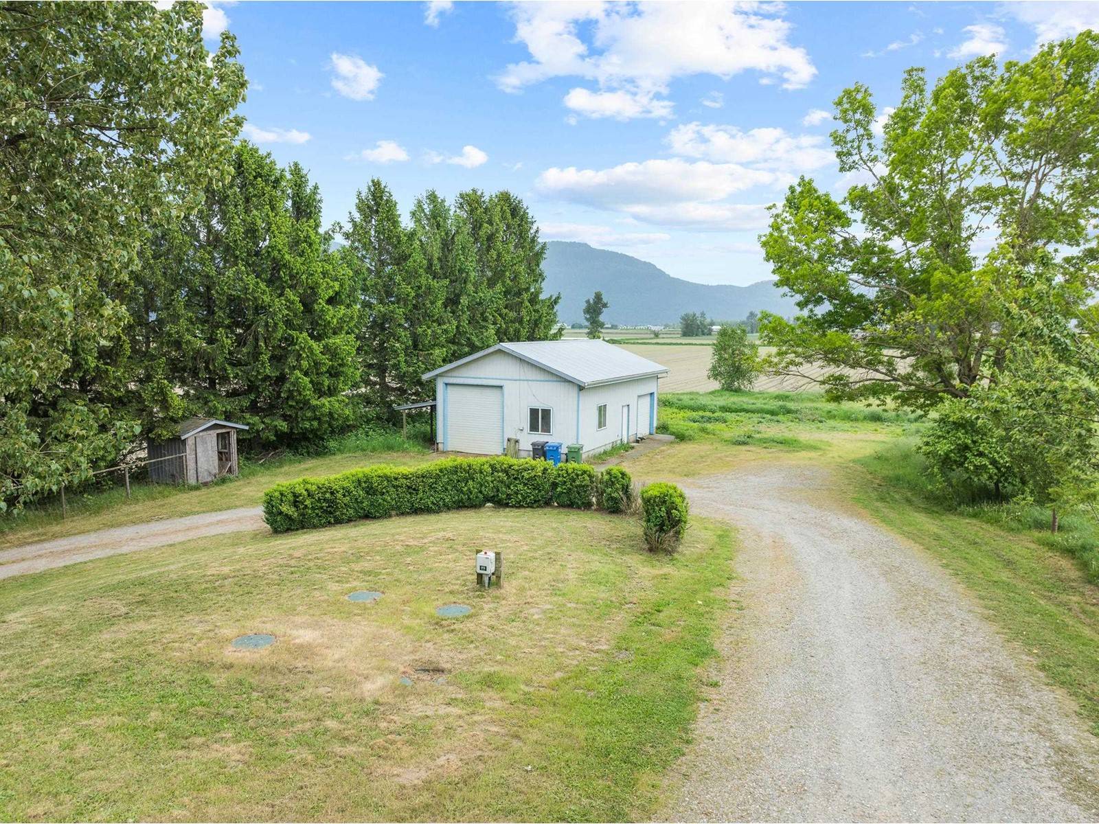 Abbotsford, BC V3G2G3,38604 NO 5 ROAD