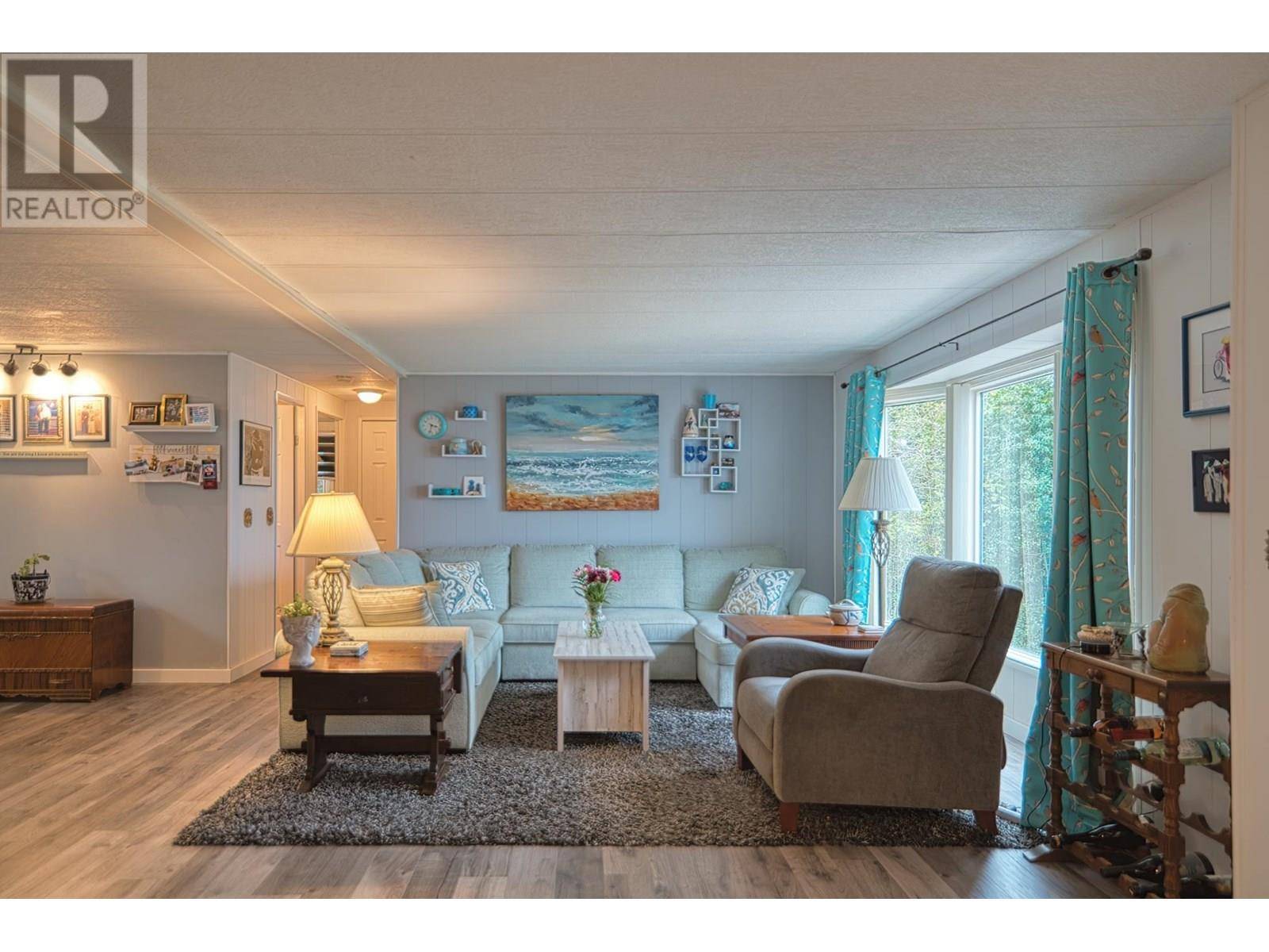 Sechelt, BC V7Z0C1,5218 SUNSHINE COAST HIGHWAY