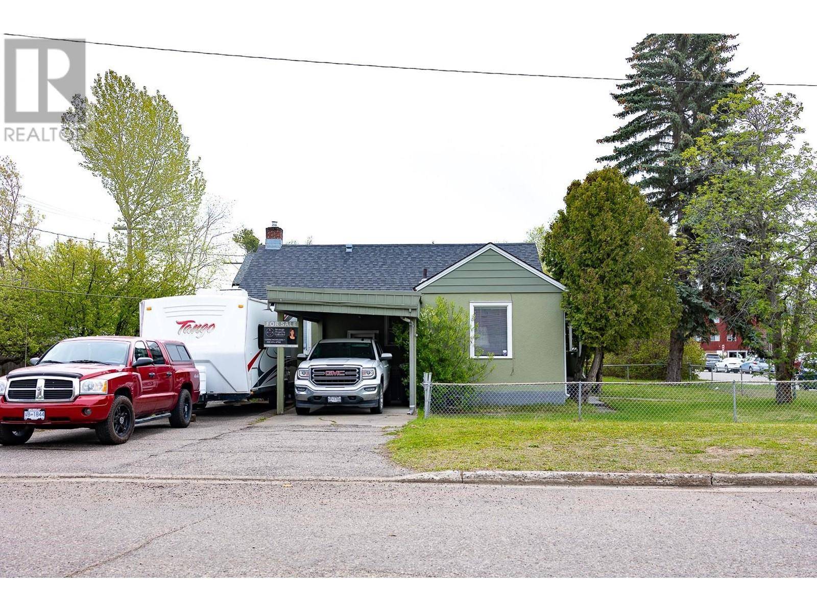 Prince George, BC V2M1L6,1884 6TH AVENUE