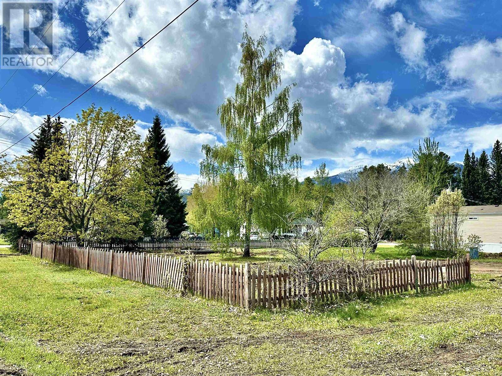 Valemount, BC V0E2Z0,1401 GRENFELL PLACE