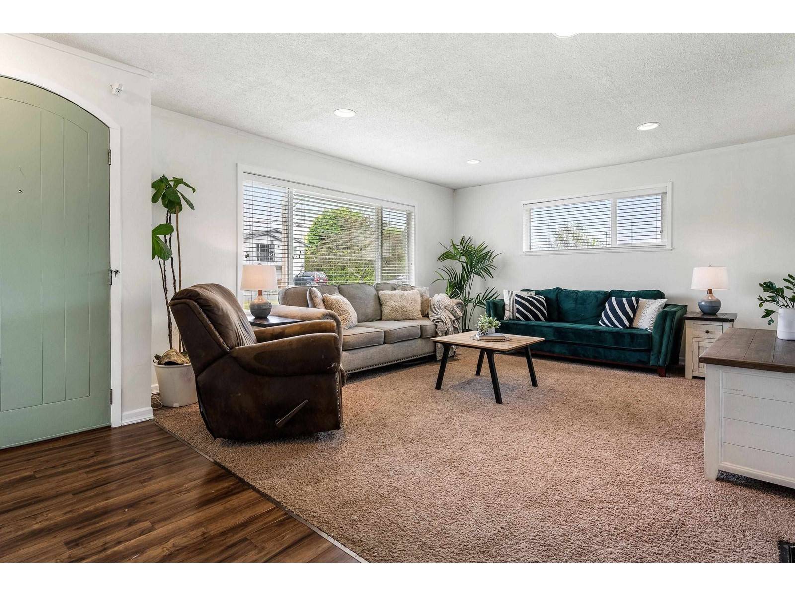 Chilliwack, BC V2R2P3,7194 ROCHESTER AVENUE|Sardis West Vedder