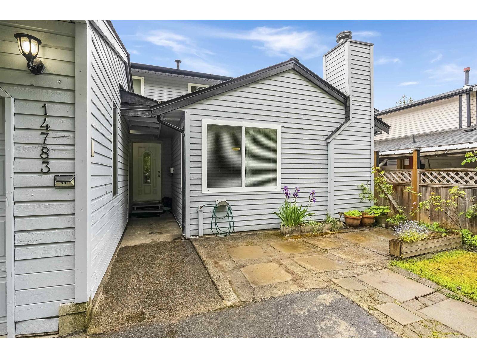 Surrey, BC V3R7H7,14783 101 AVENUE