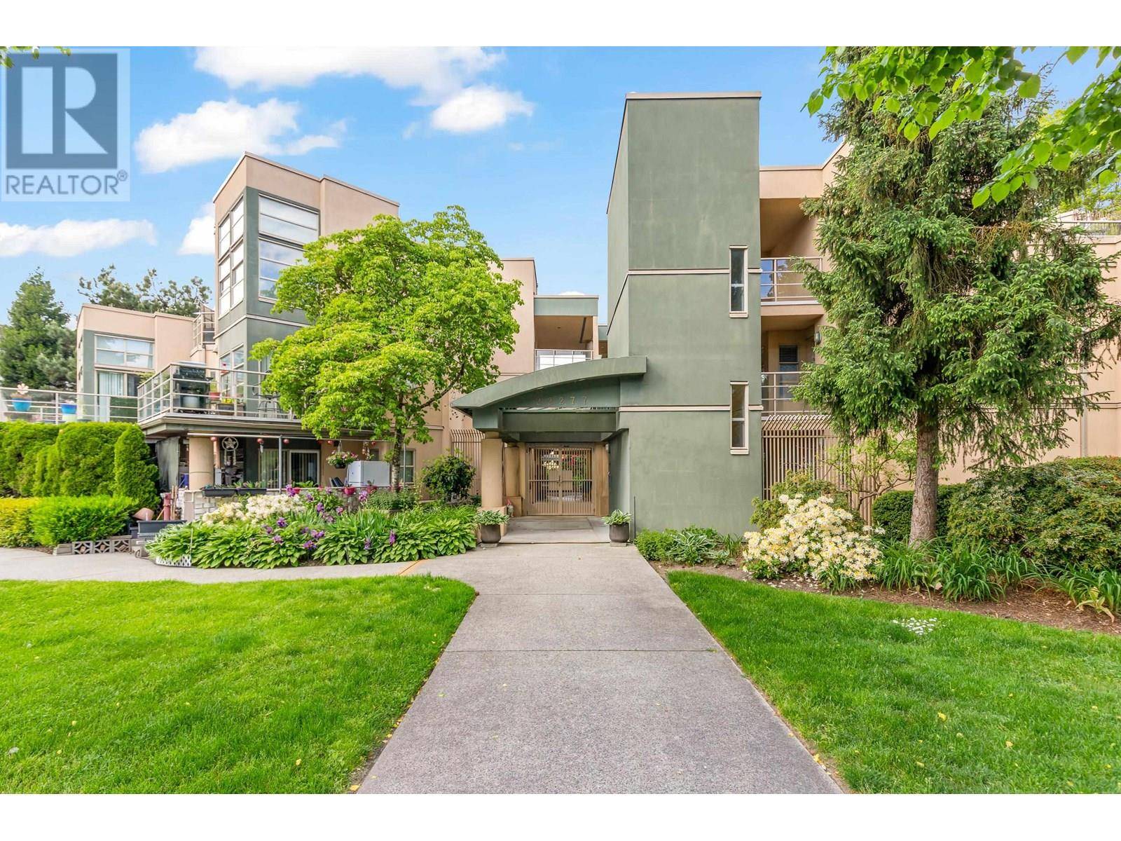Maple Ridge, BC V2X3X8,22277 122 AVE #202