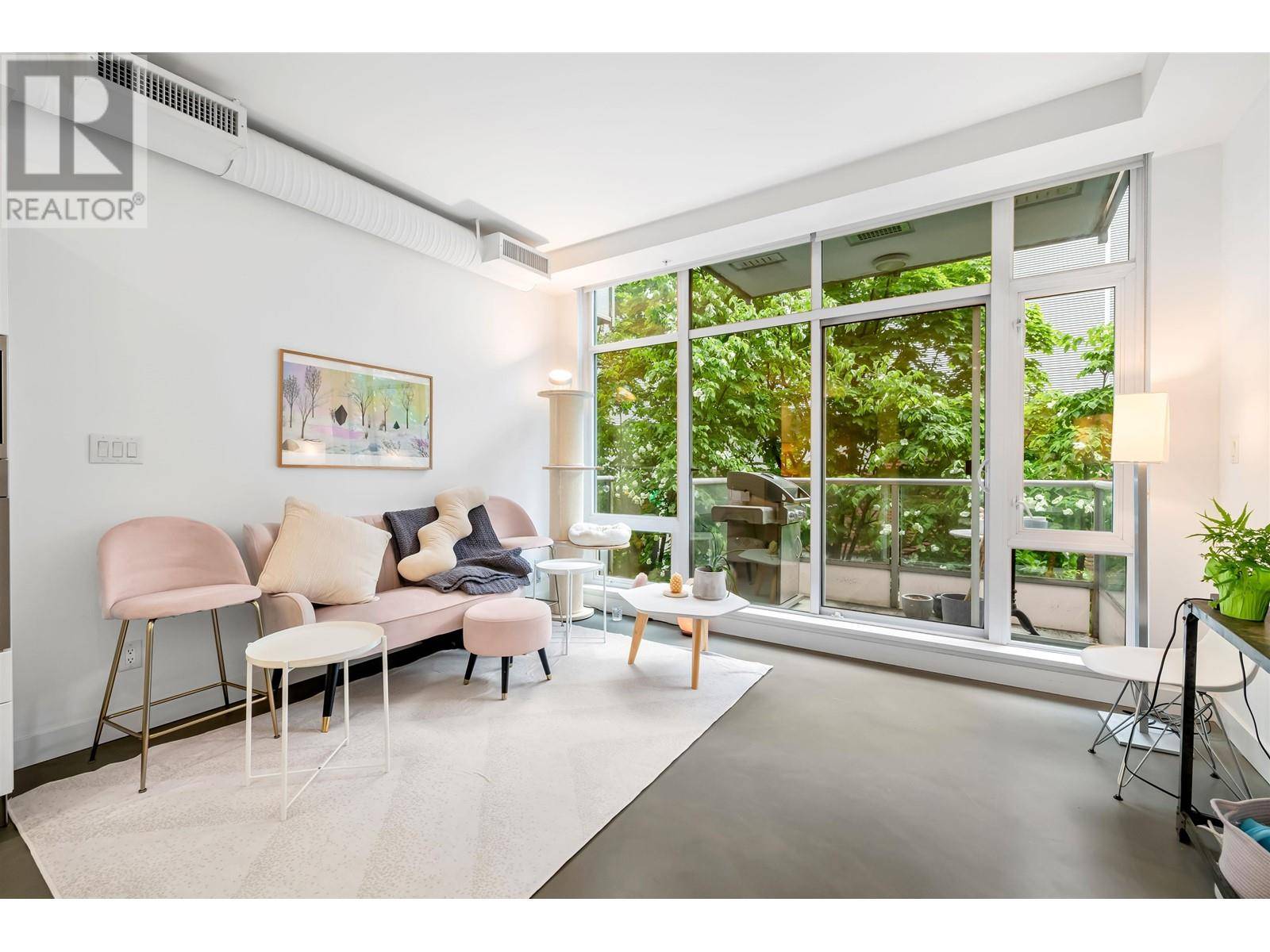 Vancouver, BC V5T0E4,108 East 1ST AVE #226