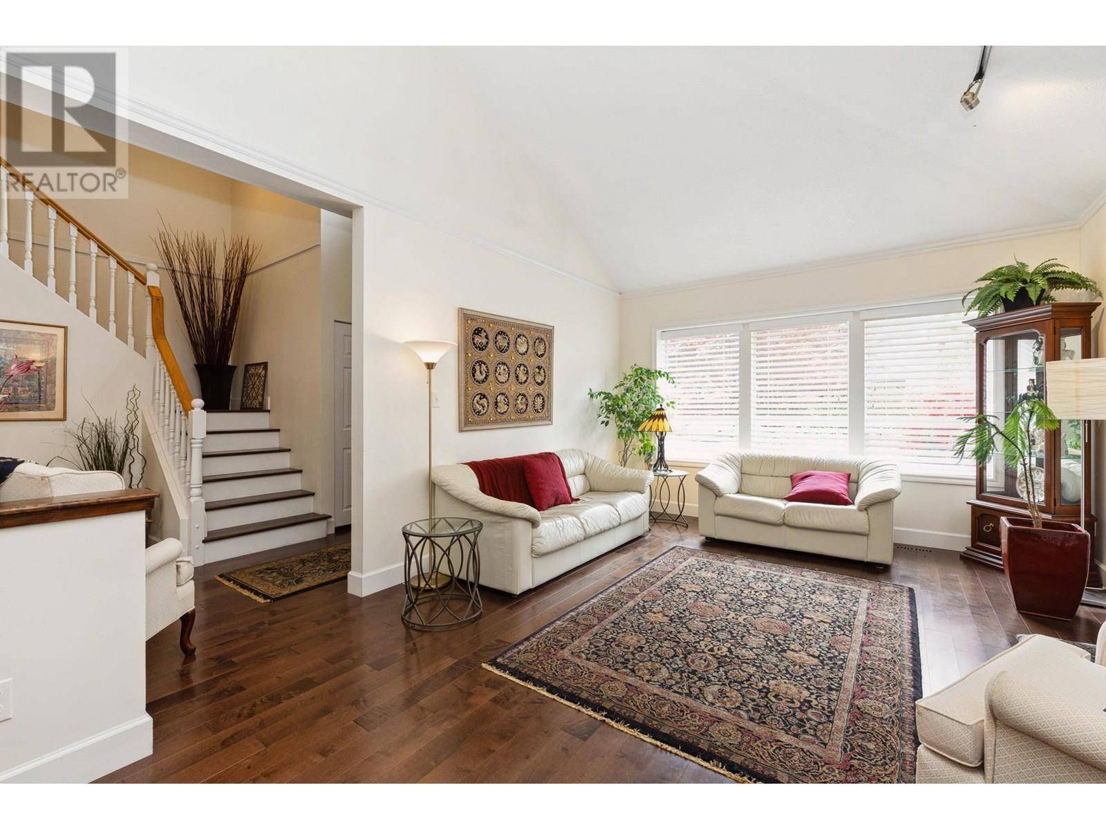 North Vancouver, BC V7K3A8,4728 UNDERWOOD AVENUE