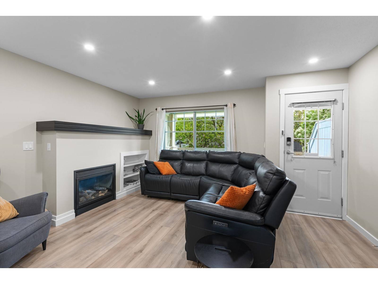 Surrey, BC V4N5R7,19250 65 #80-
