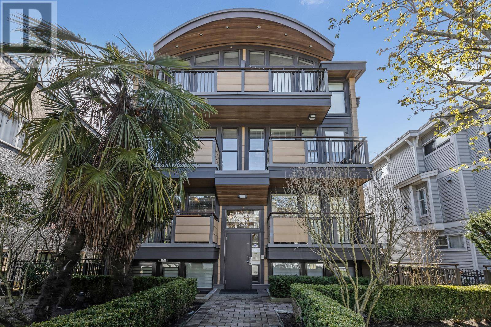 Vancouver, BC V6K1P3,2436 West 4TH AVE #301