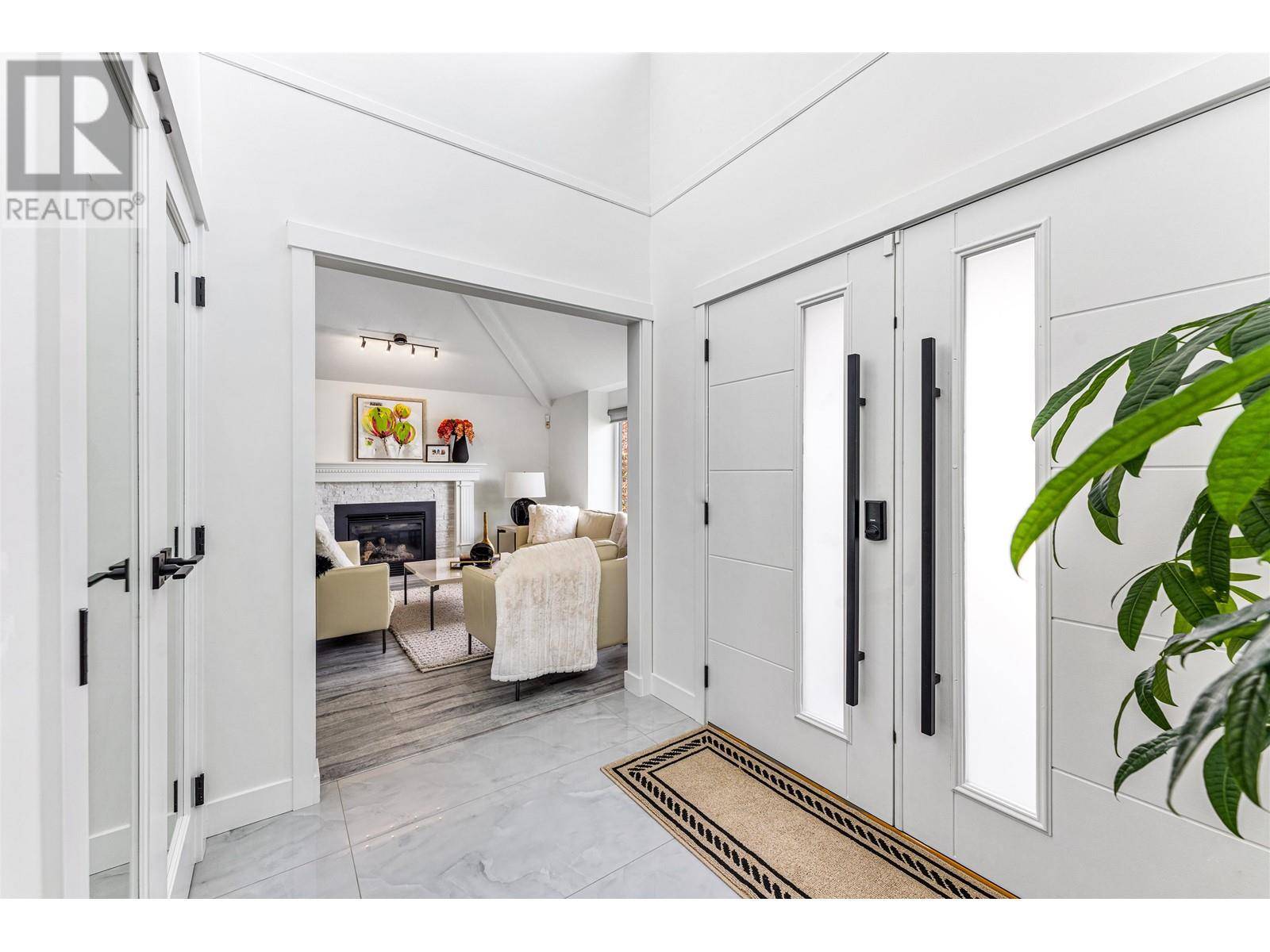 Coquitlam, BC V3C5P8,2799 MARA DRIVE