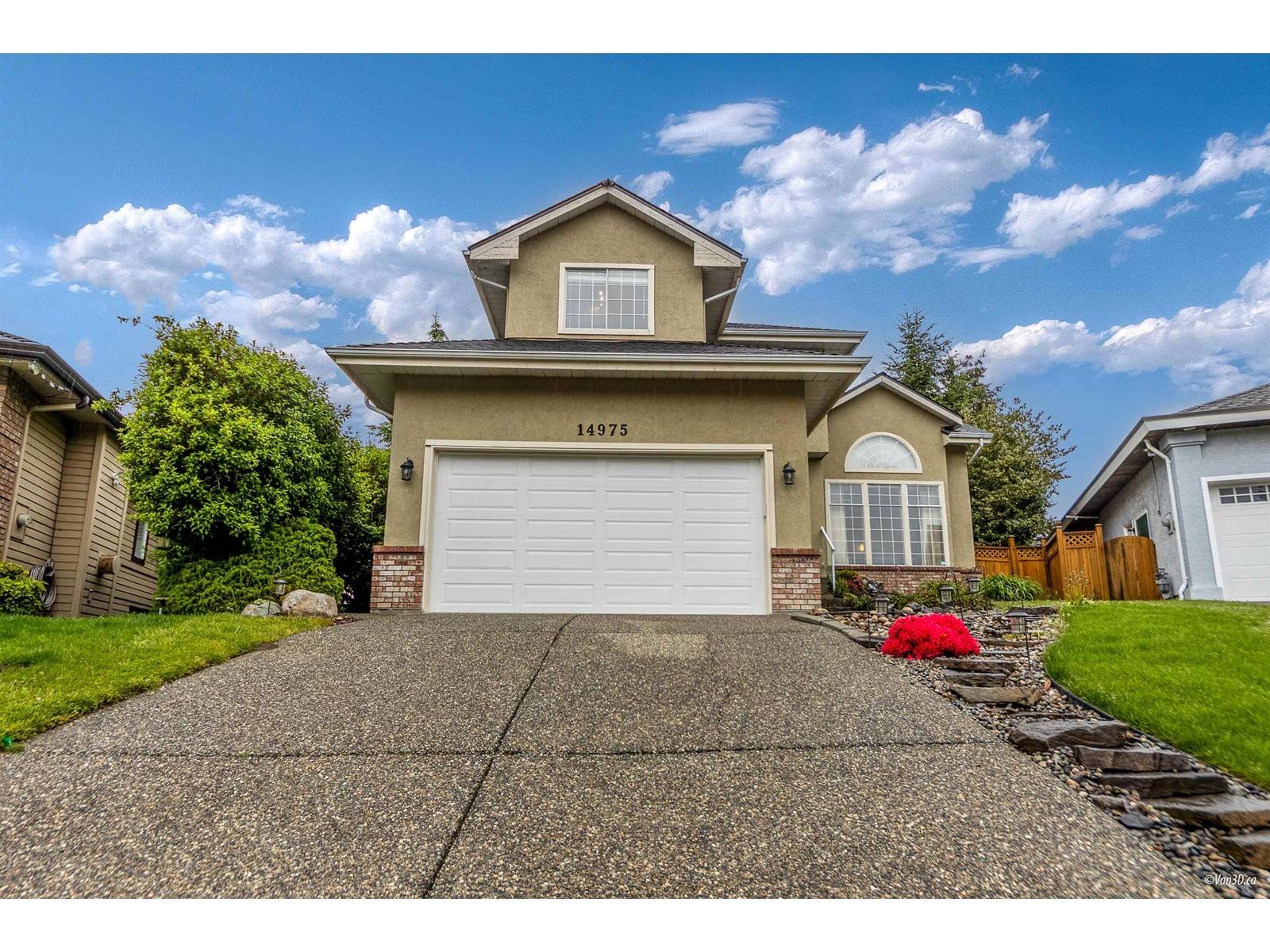 Surrey, BC V3S7S2,14975 83A AVENUE