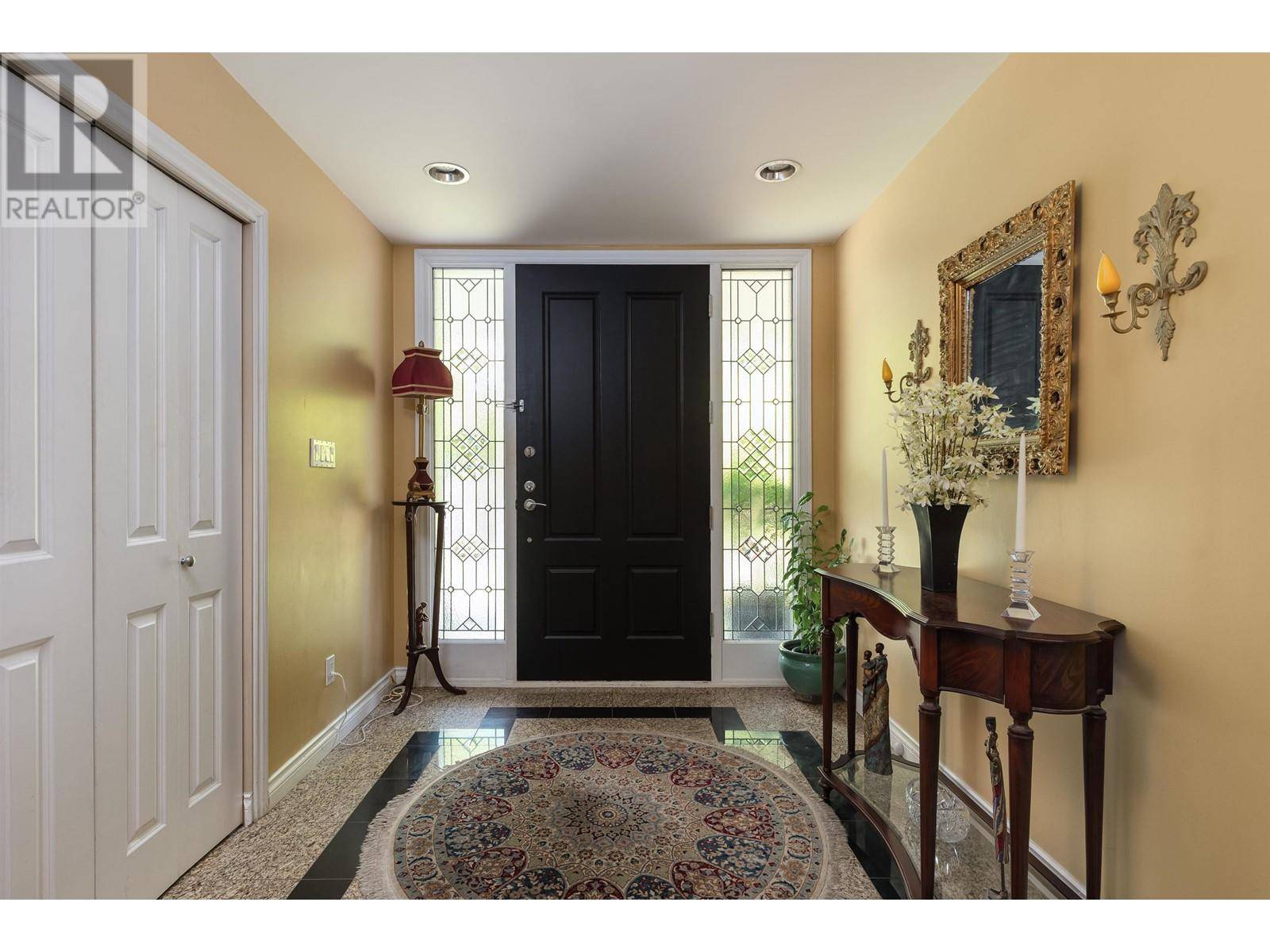 Vancouver, BC V6M1M3,1428 W 37TH AVENUE
