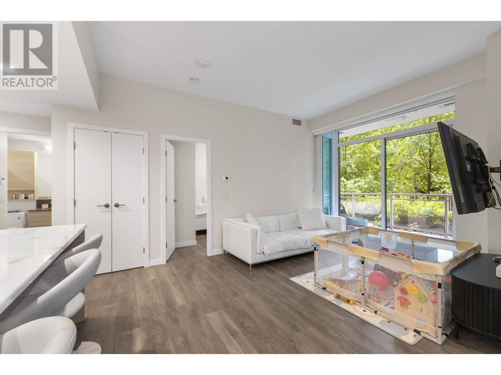 Port Moody, BC V3H0M3,305 MORRISSEY RD #104