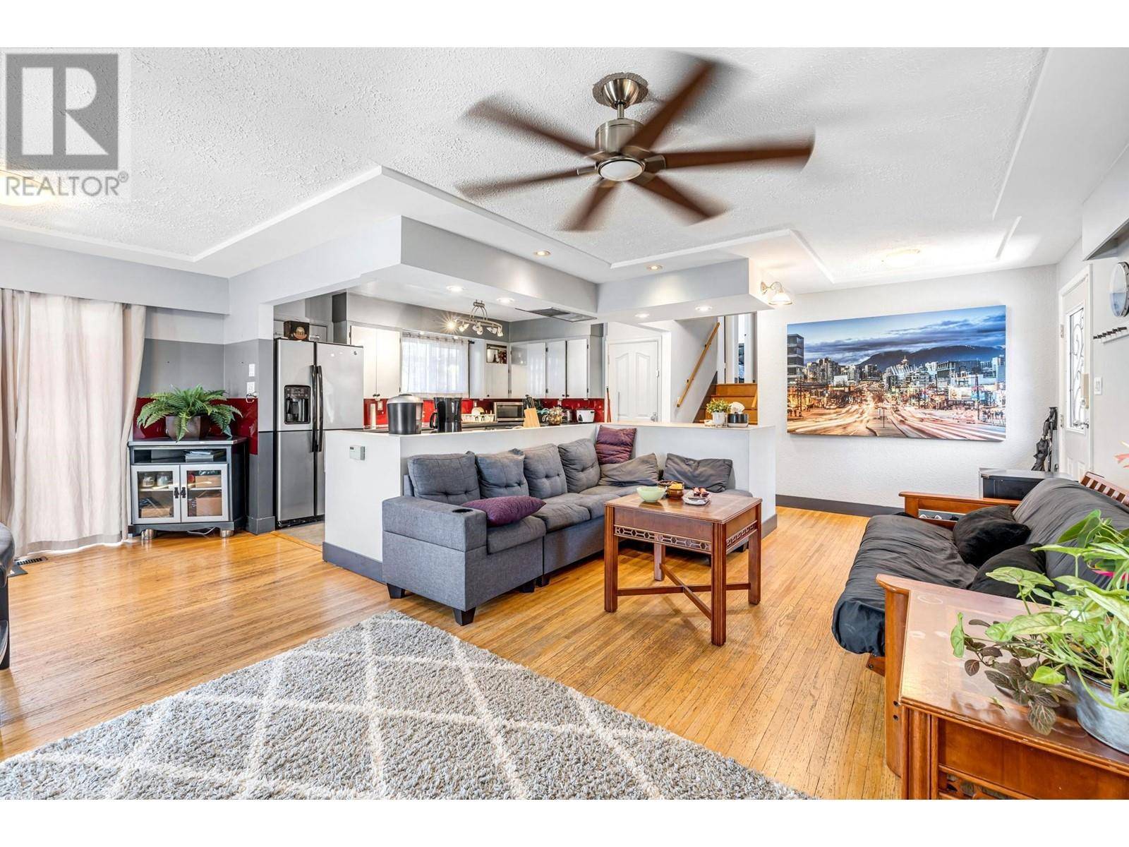 Port Coquitlam, BC V3B3M6,2715 COAST MERIDIAN ROAD
