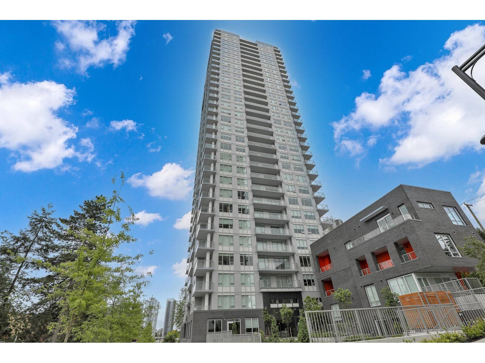 Surrey, BC V3T0V6,13387 OLD YALE #2505