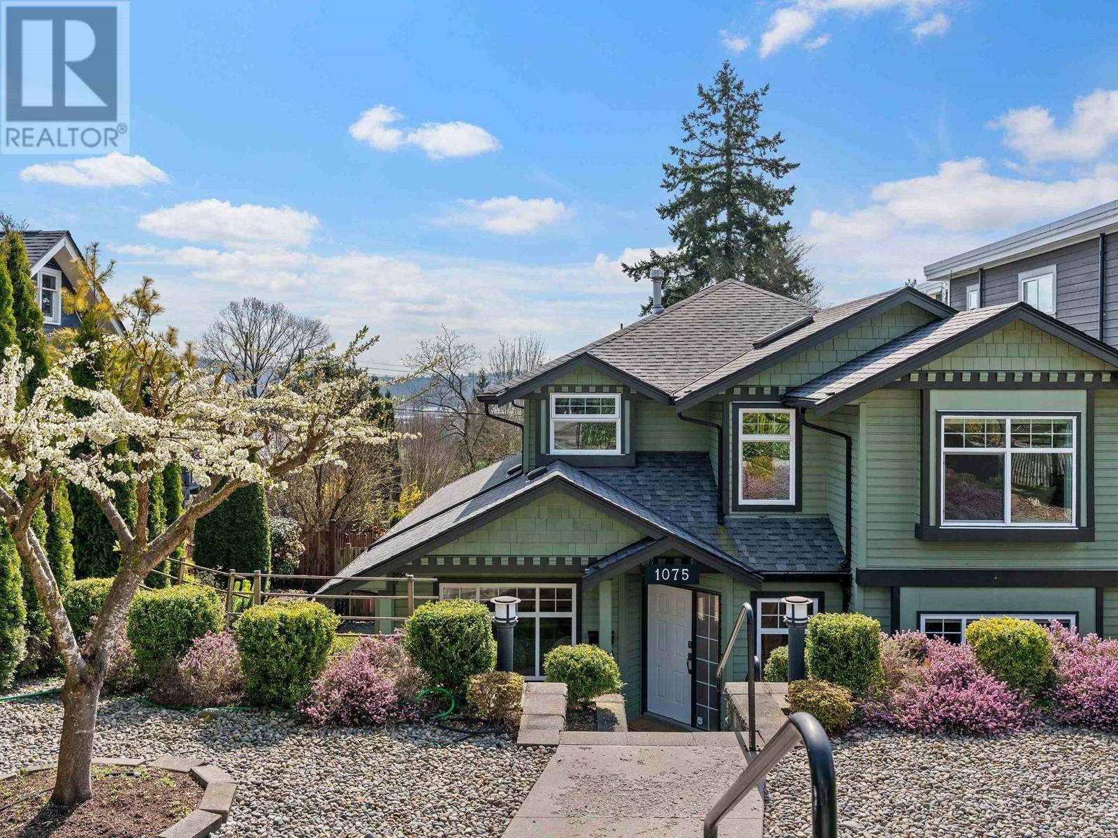 North Vancouver, BC V7L1T4,1075 ADDERLEY STREET