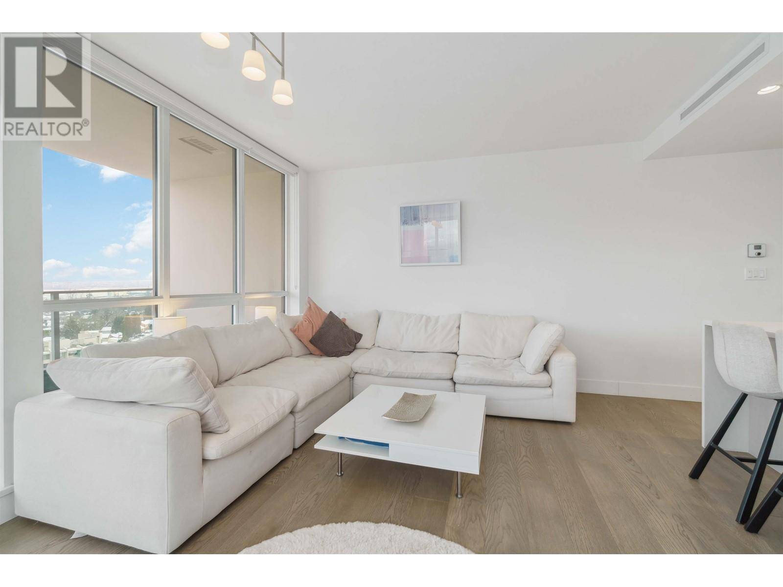 North Vancouver, BC V7P0E2,1632 LIONS GATE LN #1401