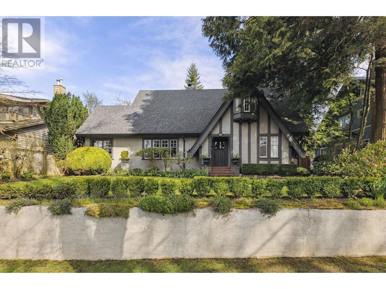 Vancouver, BC V6N2T3,2627 W 37TH AVENUE