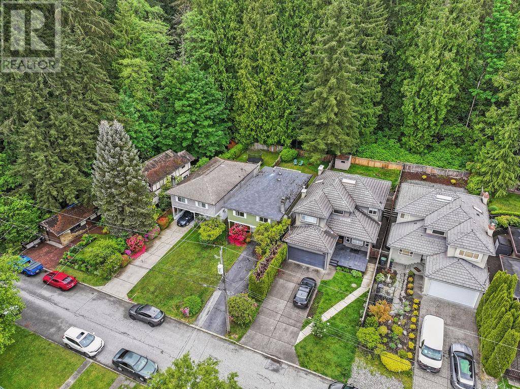 North Vancouver, BC V7K1L9,1560 BURRILL AVENUE