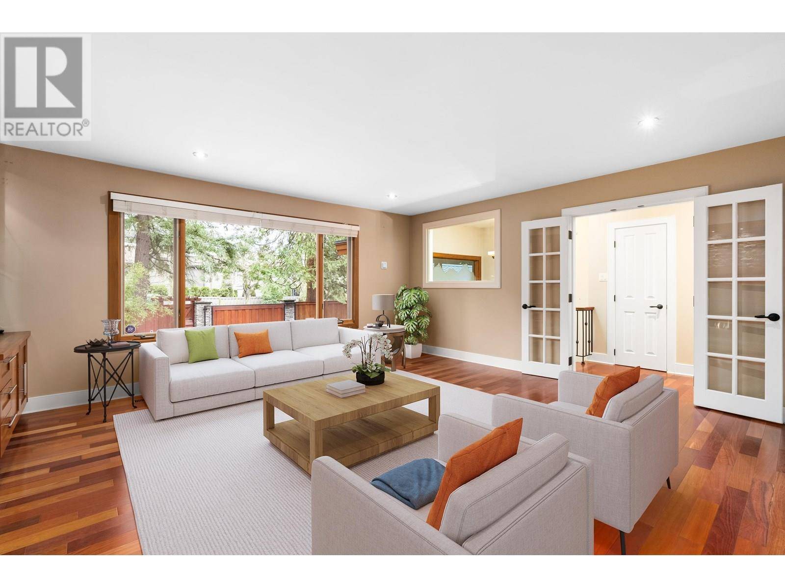 North Vancouver, BC V7R4K2,4793 CAPILANO ROAD