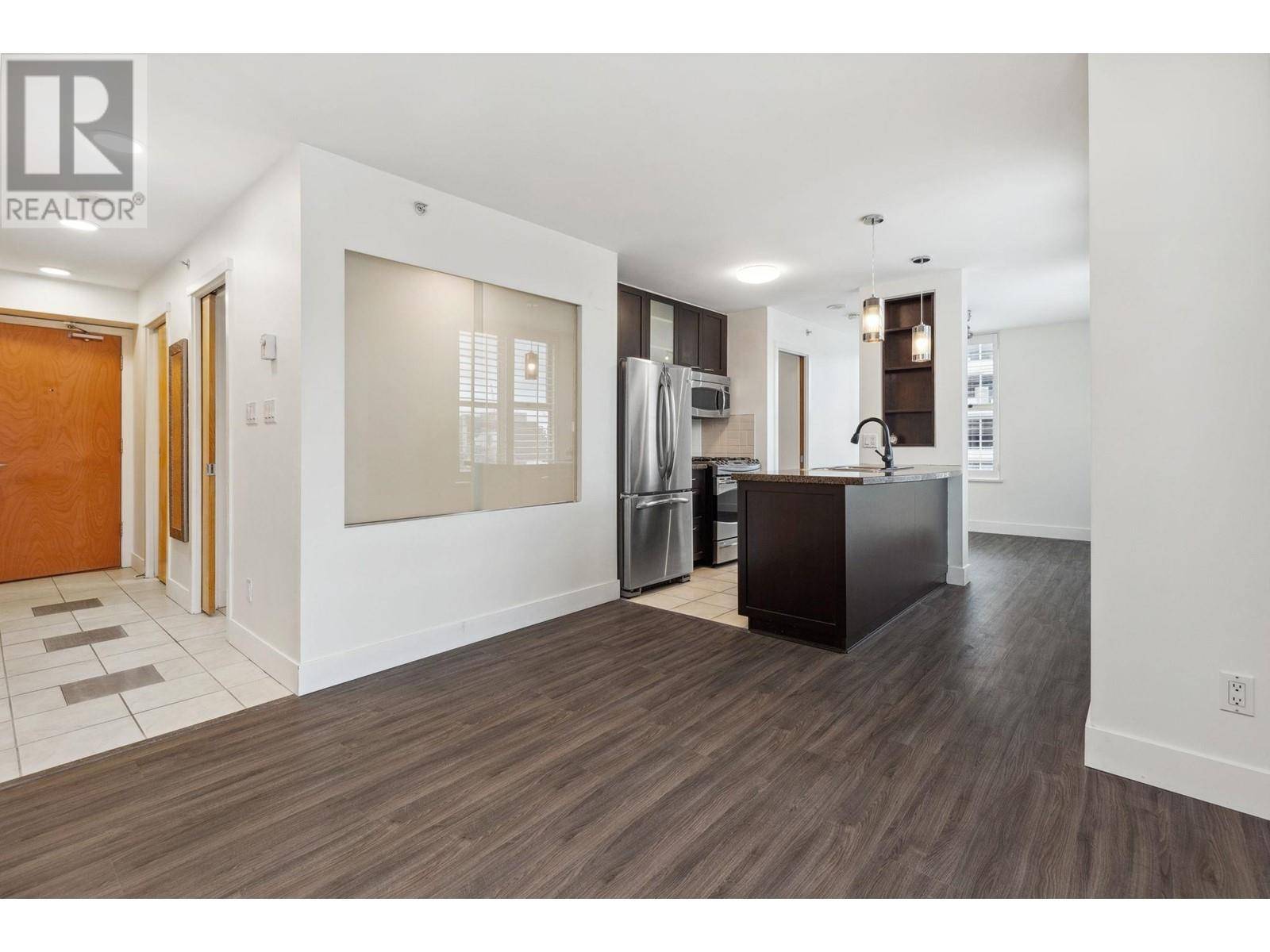 Vancouver, BC V6B6R6,989 RICHARDS ST #2002